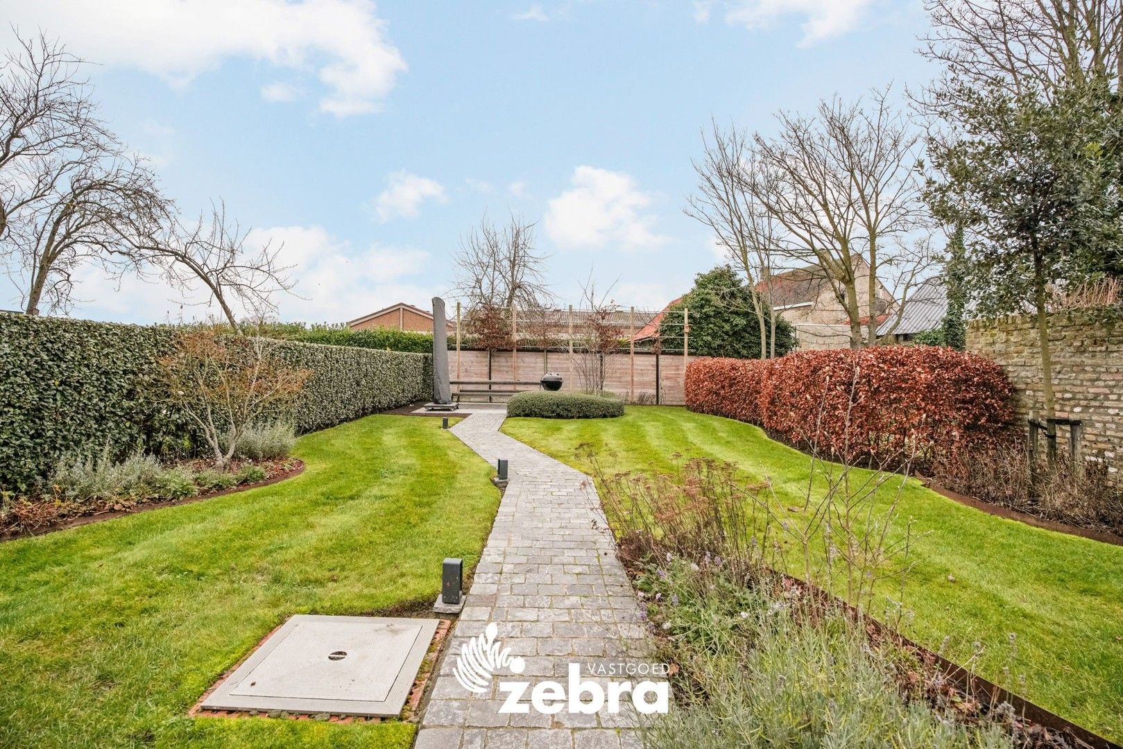 Ruime en recente woning met vier slaapkamers te Gijverinckhove! foto 27