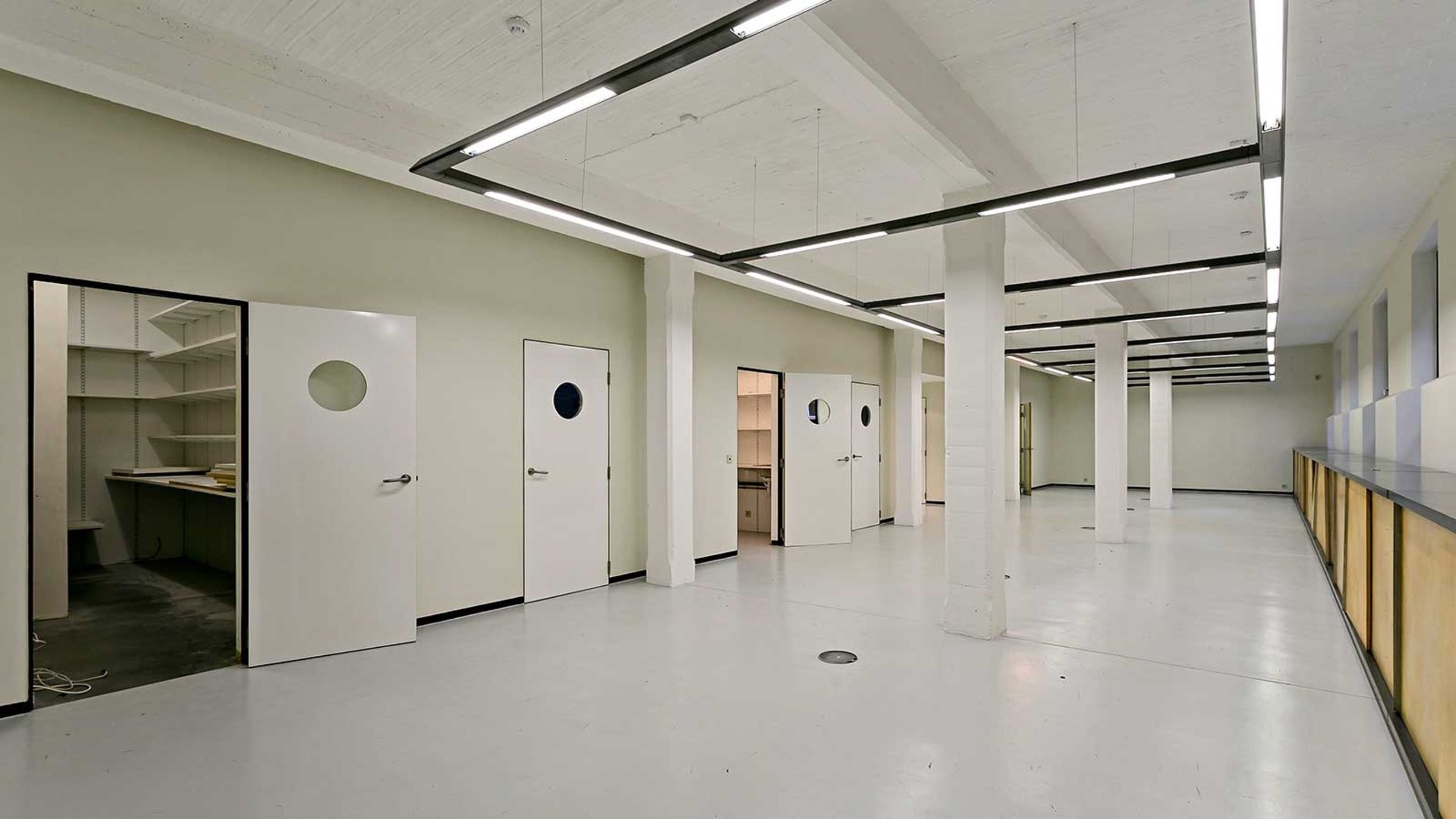 Showroom/ kantoor foto 4