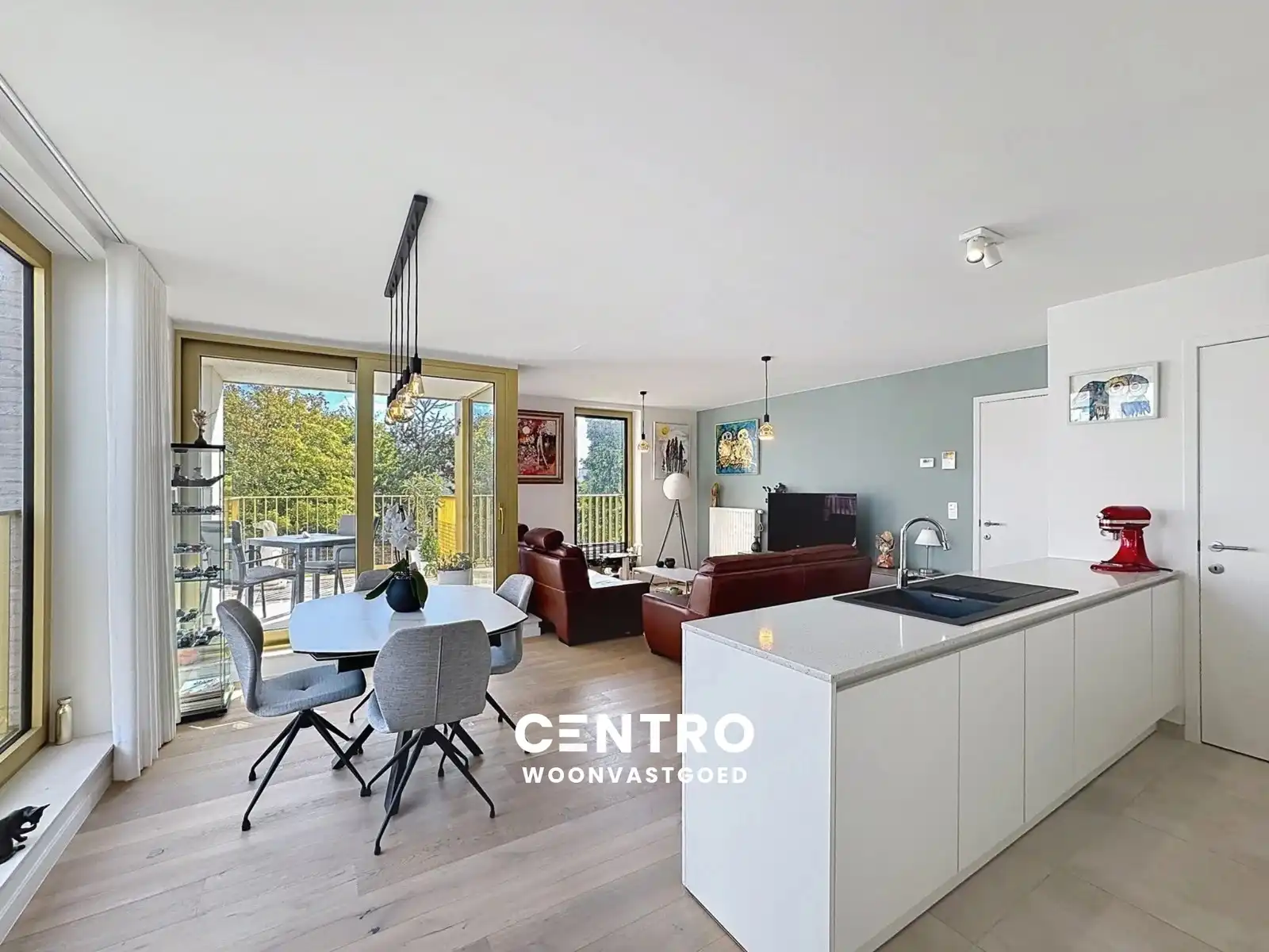 Instapklaar appartement met 2 slpks in residentie 'Karmel'! foto {{pictureIndex}}