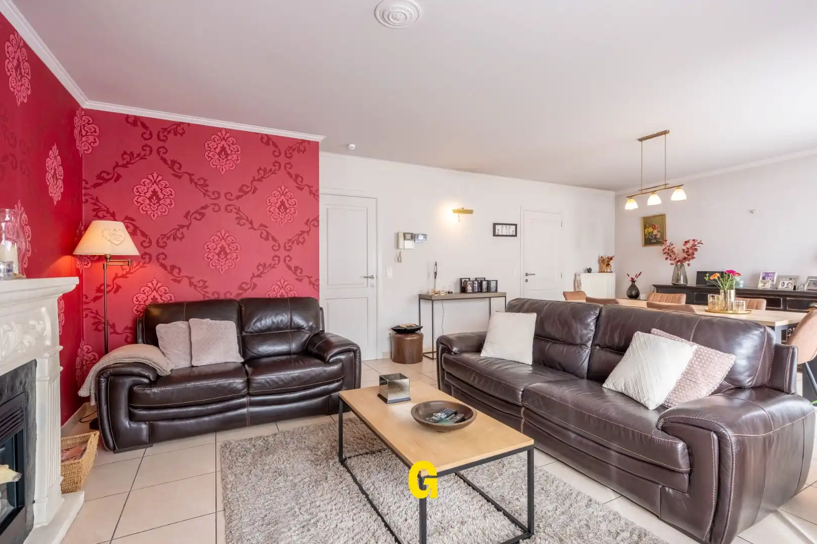 Netjes verzorgd duplex appartement met drie slaapkamers en standplaats op wandelafstand van de markt foto 12