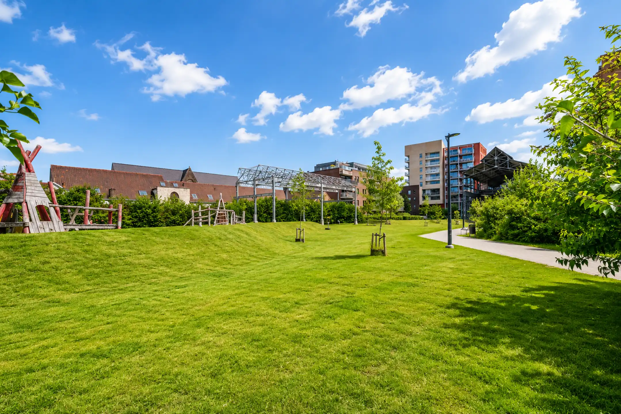 Commerciële handelsruimte nabij het winkelcentrum dok Noord  foto 2
