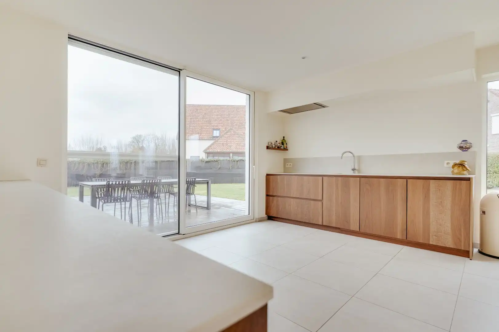 Volledig gerenoveerde woning op slechts 15km van Knokke foto 11