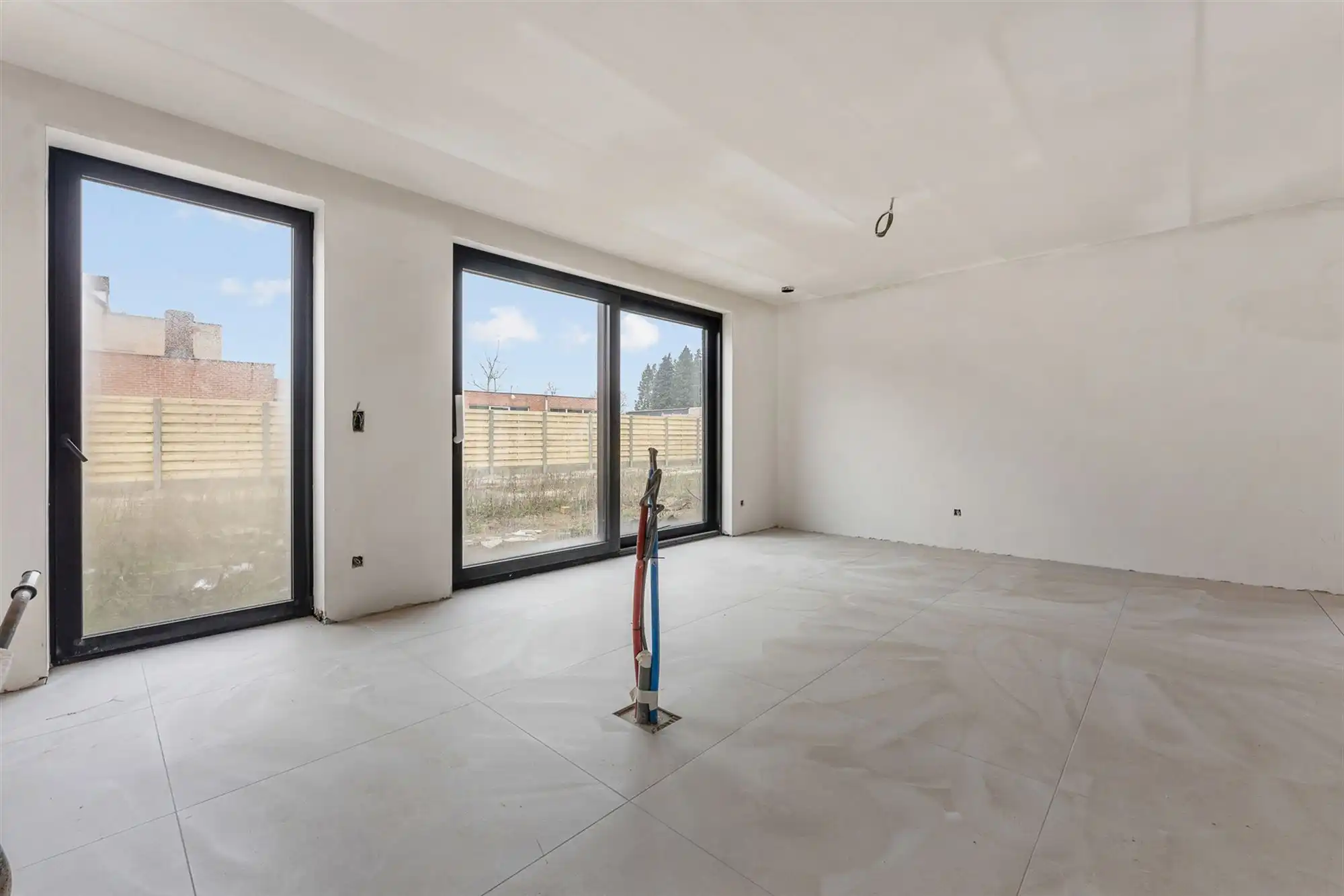 HOOG KWALITATIEVE NIEUWBOUWWONING OP CENTRALE LIGGING IN KOERSEL foto 5