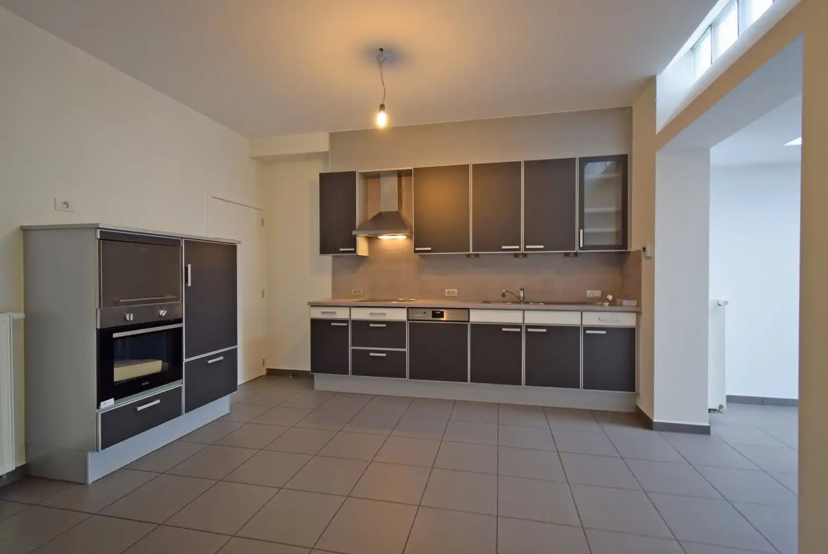 VOLLEDIG GERENOVEREERDE WONING foto 2