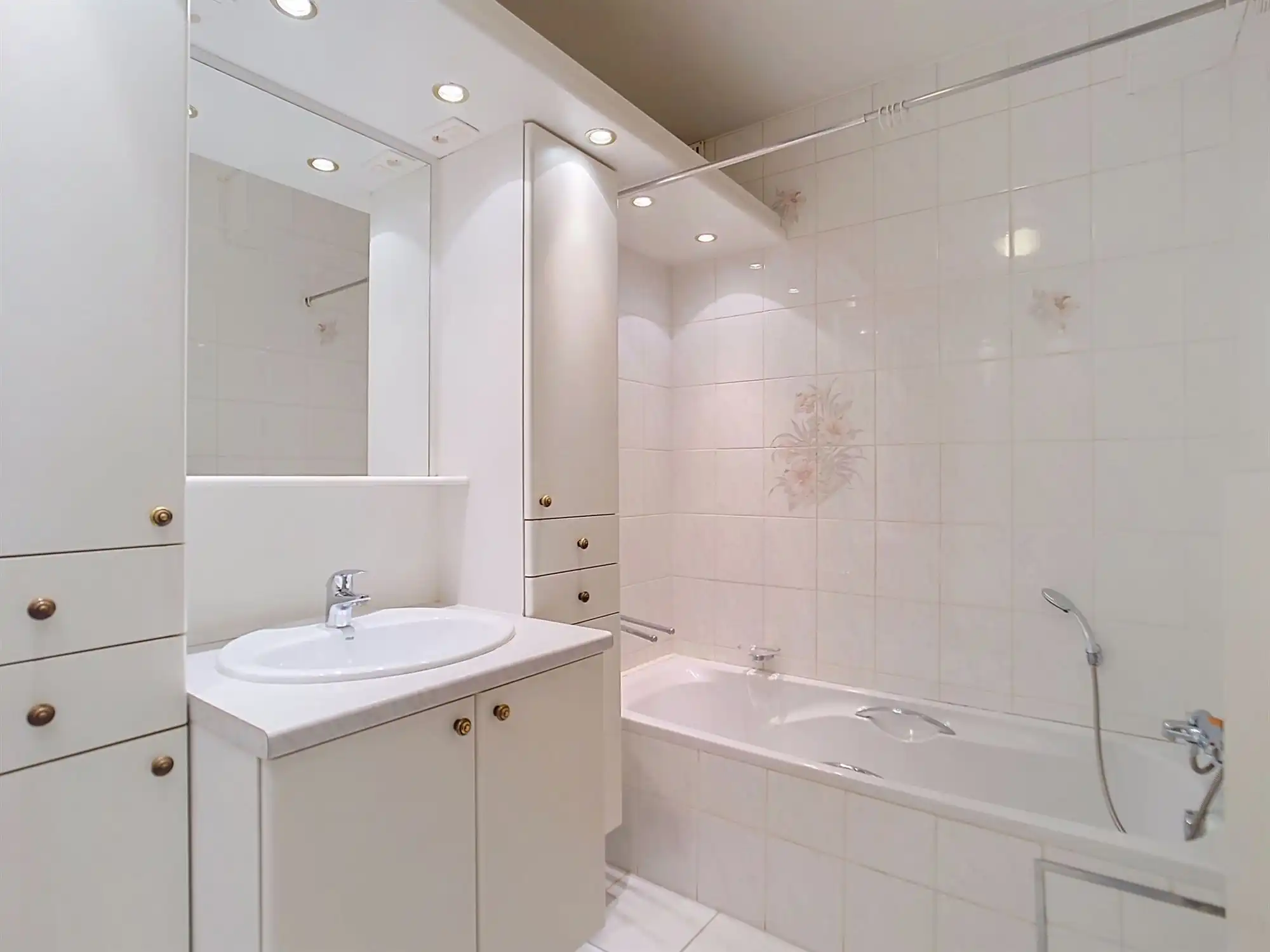 Ruim 2-slaapkamerappartement met twee terrassen op een goede locatie foto 11