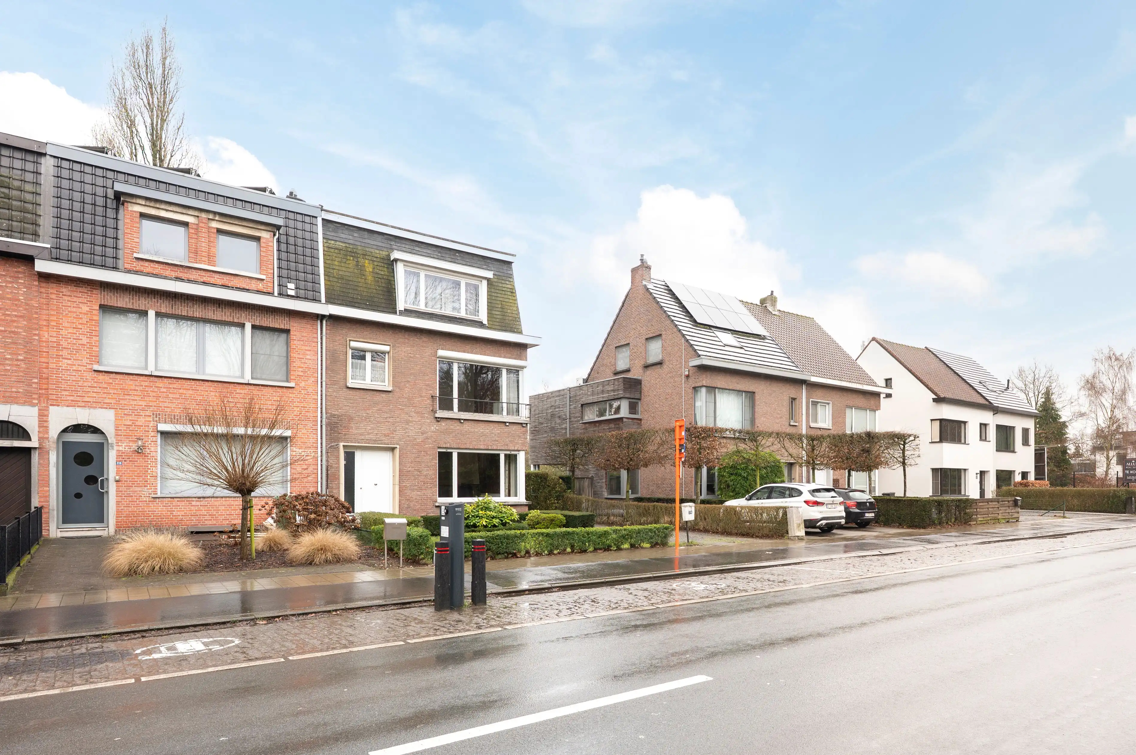 Halfopen bebouwing met veel potentieel, zonnige tuin en garage in Kapellen! foto 24