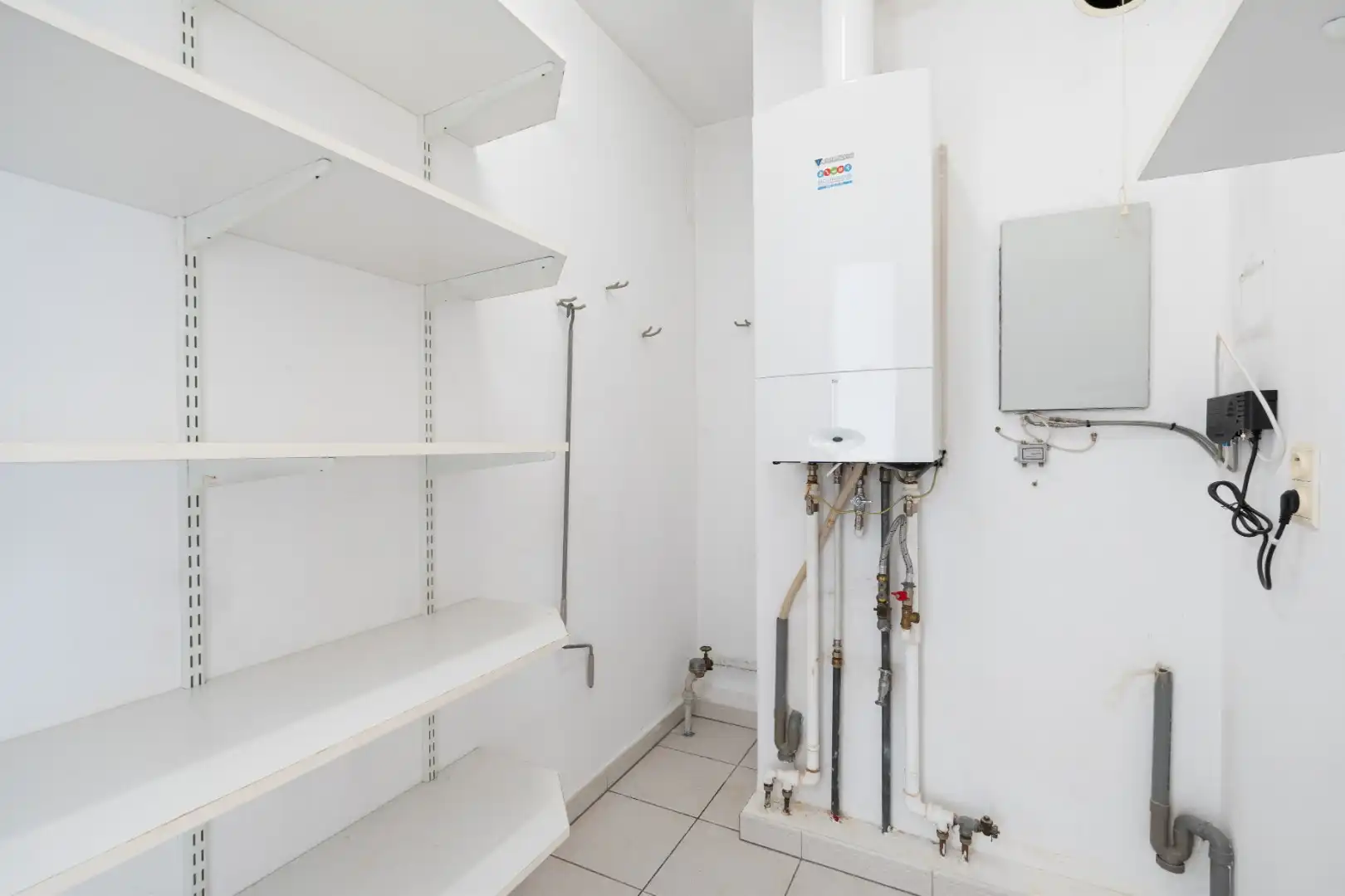 ZONGERICHT WOONAPPARTEMENT OP 100 METER VAN DE ZEEDIJK foto 12