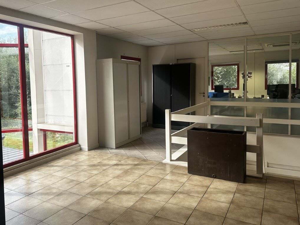 Moderne kantoren met parking te huur in Turnhout foto 11