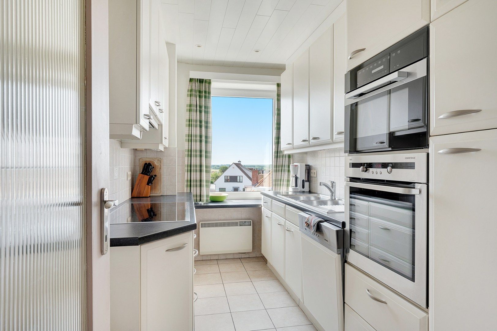 Uniek hoekappartement met 5 slaapkamers en schitterend uitzicht in Duinbergen foto 8