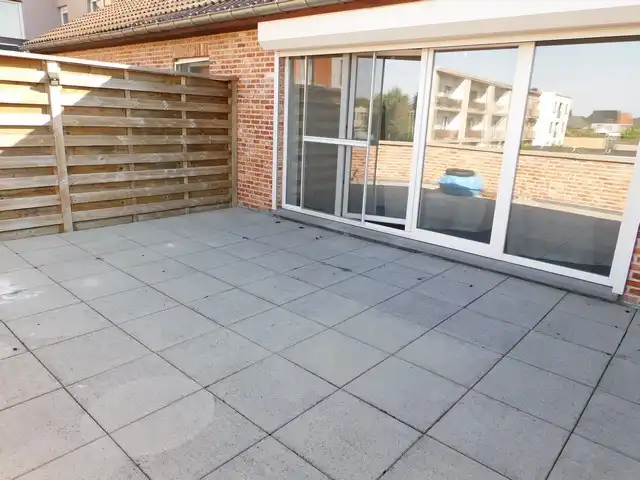 Instapklaar appartement met ruim terras foto 13