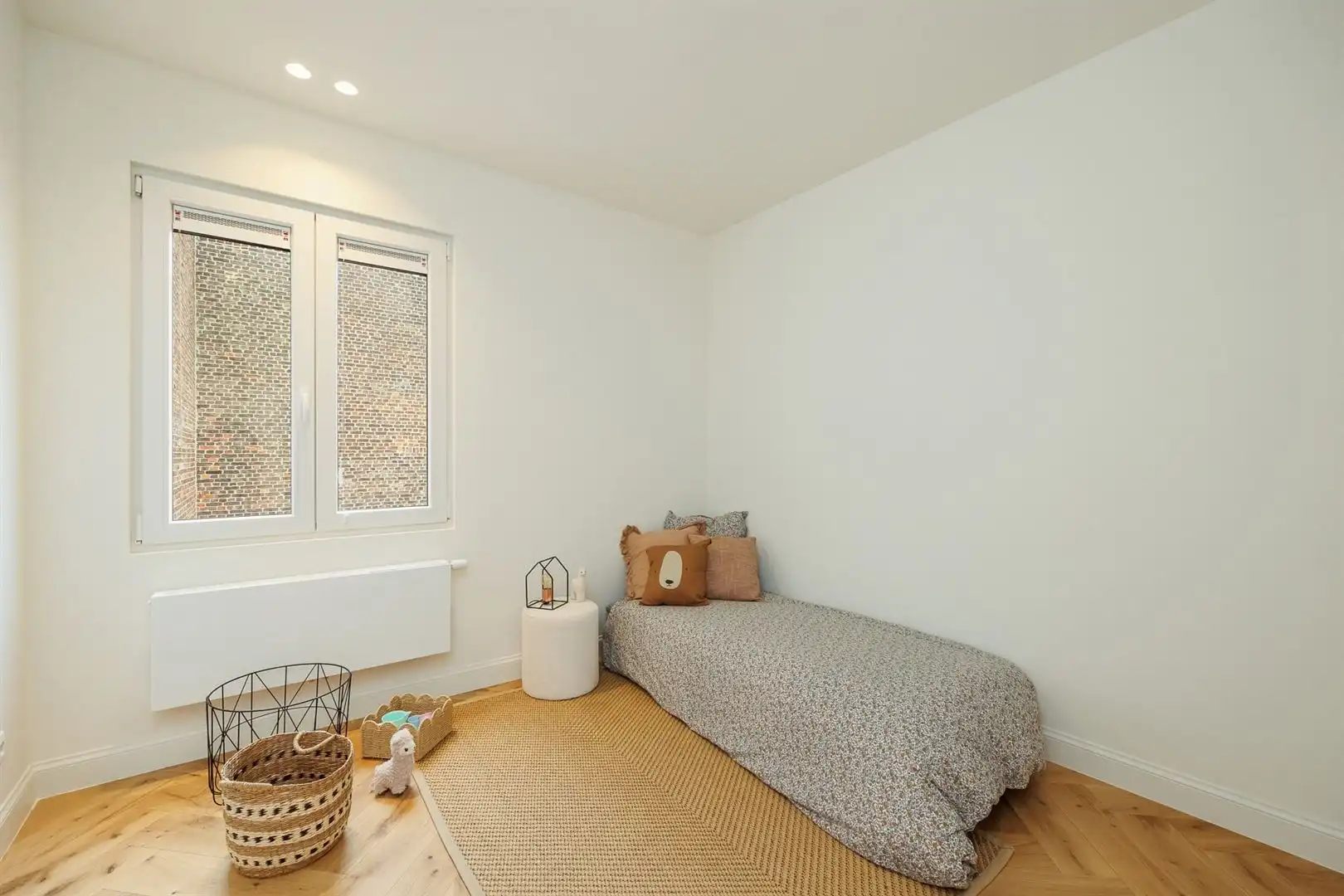 Gerenoveerd appartement met 3 slaapkamers & terras foto 14