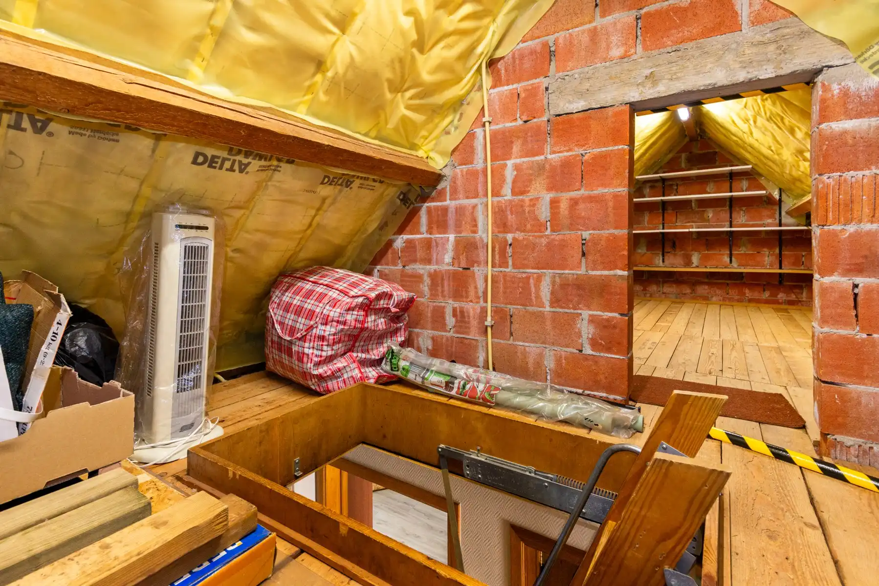 Ruime woning op toplocatie foto 26