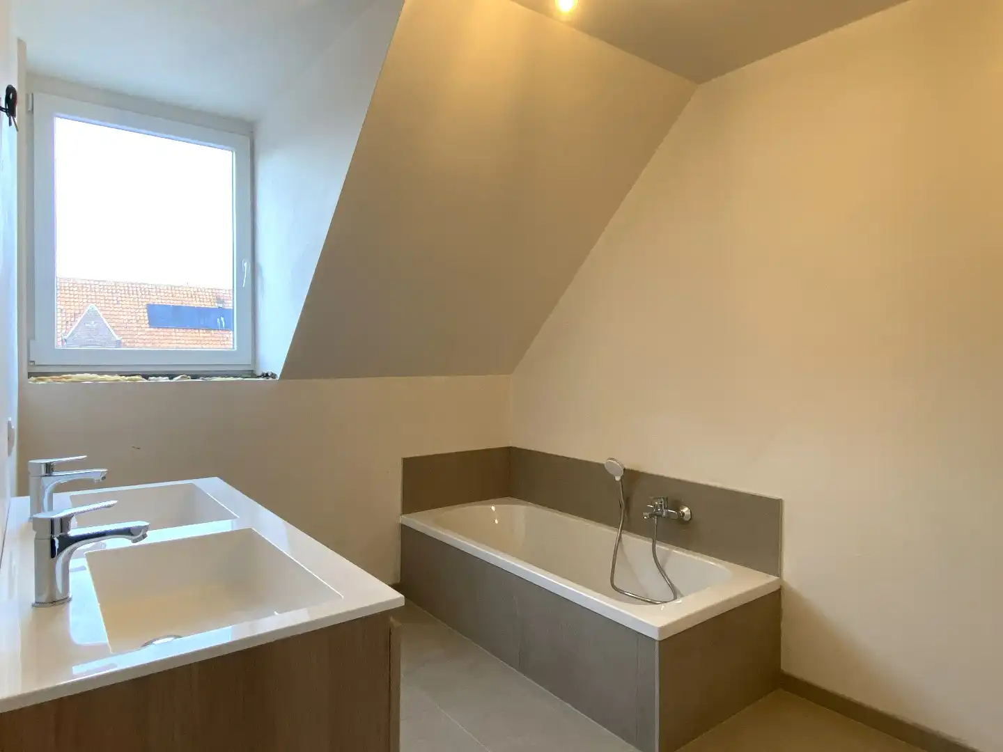 NIEUWBOUWPROJECT MET 4 INSTAPKLARE NIEUWBOUWWONINGEN MET 3 SLPKS EN TUIN foto 7