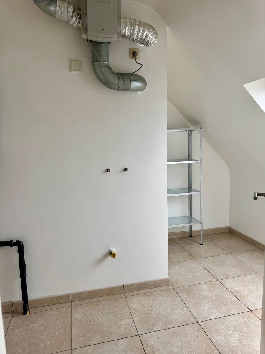 Appartement te huur in centrum Ninove foto 18