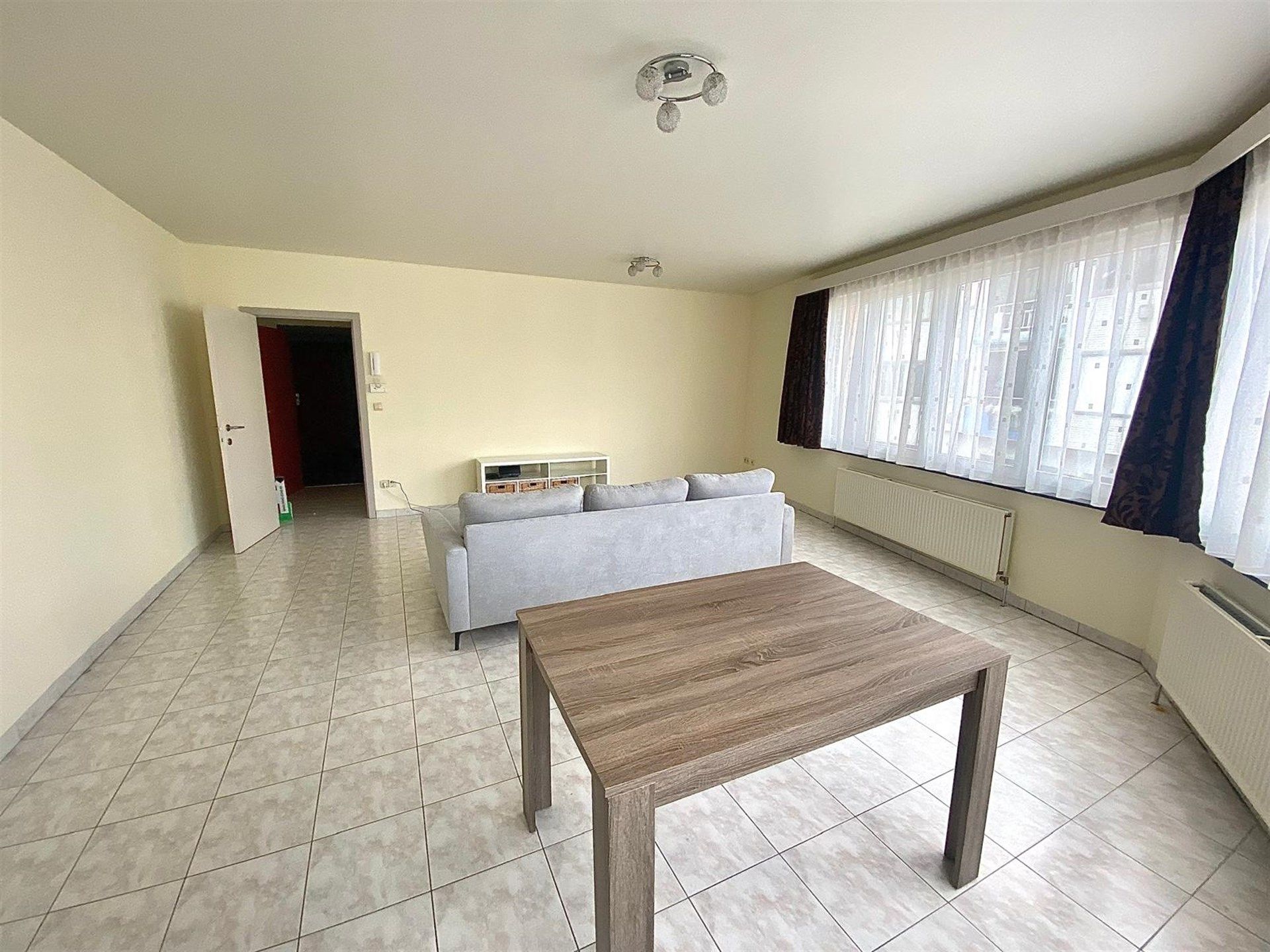 Appartement met één slaapkamer en terras te Aalst foto 3