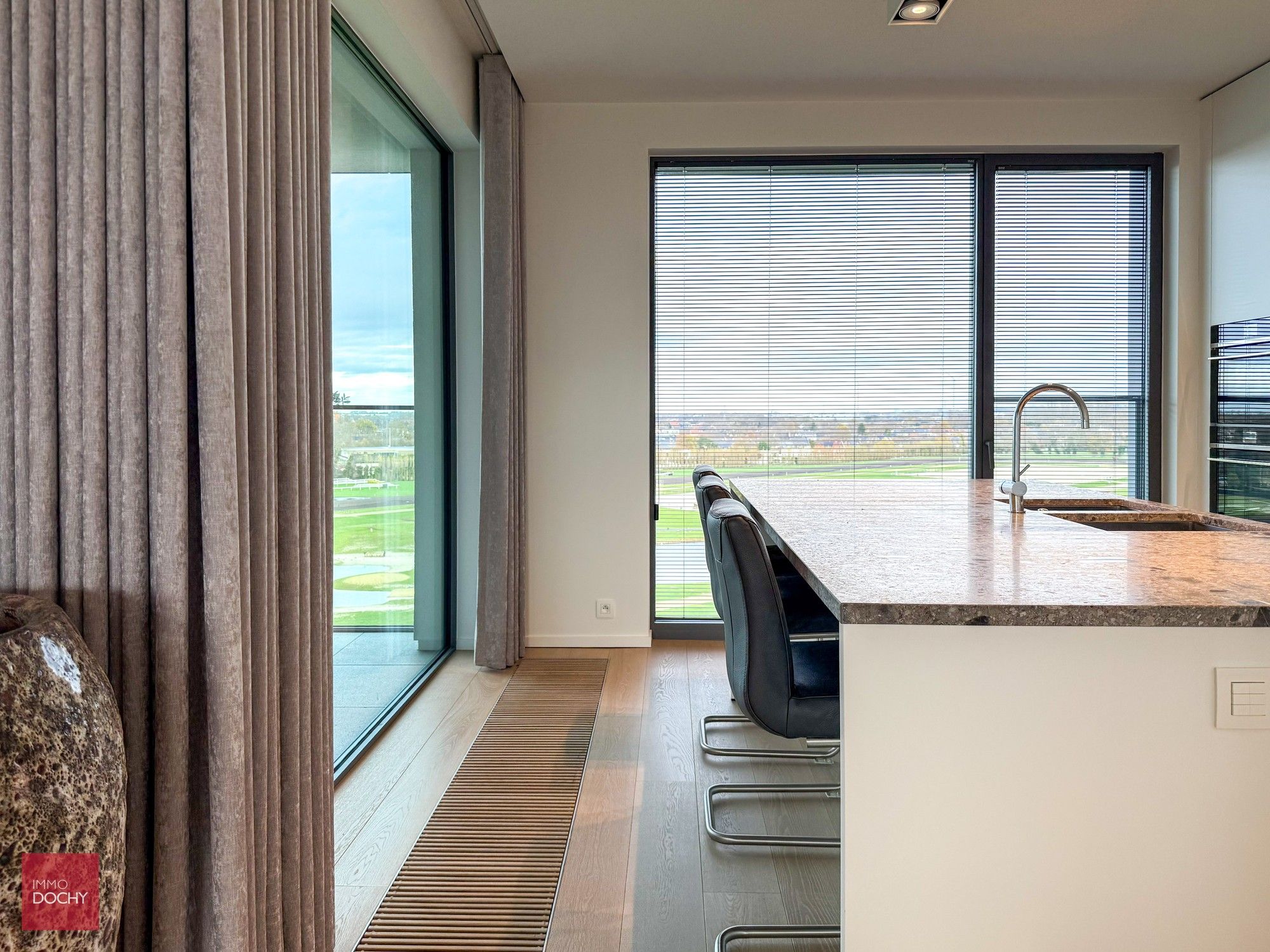 Uniek appartement op droomligging| Holstraat foto 8