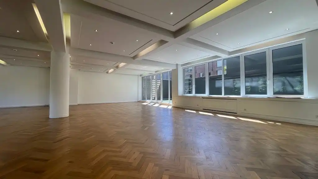 Instapklaar kantoor te huur vlakbij Eilandje in Antwerpen foto 13