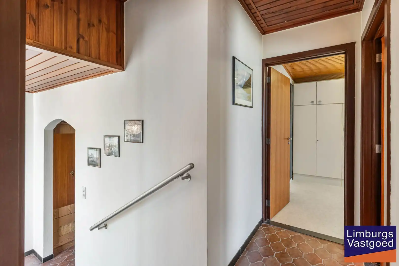 Vrijstaande woning met garage op gegeerde locatie te Kermt, 6a87ca foto 11