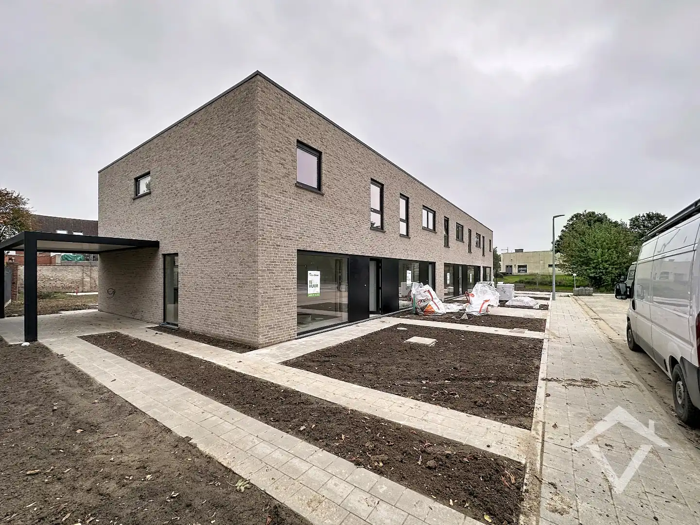 Woning met 3 slaapkamers te Proven  foto 2