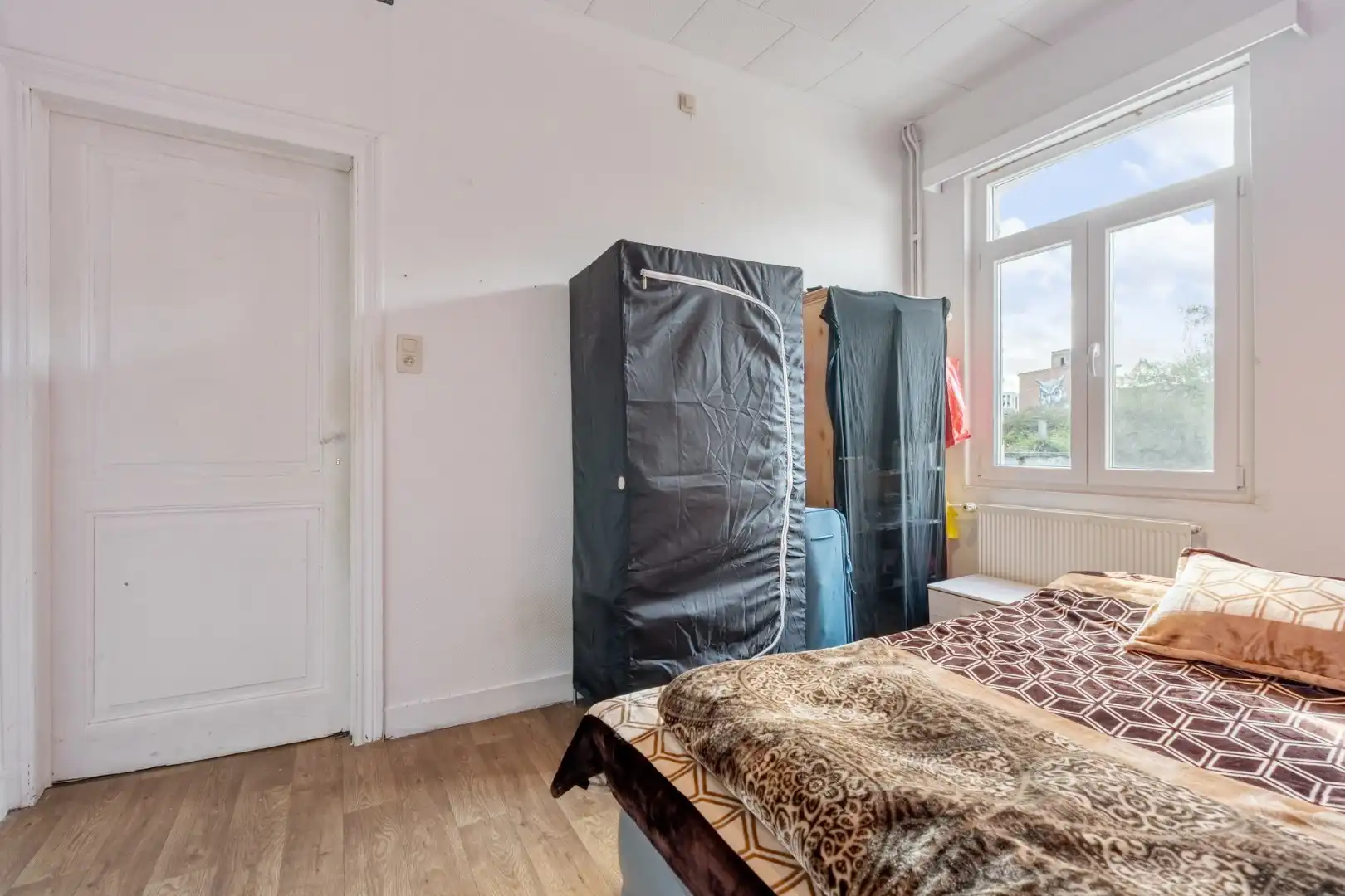 Deels gerenoveerde woning met stadstuin, 3 slpk, 2a60ca, tussen de kleine en grote ring  foto 16