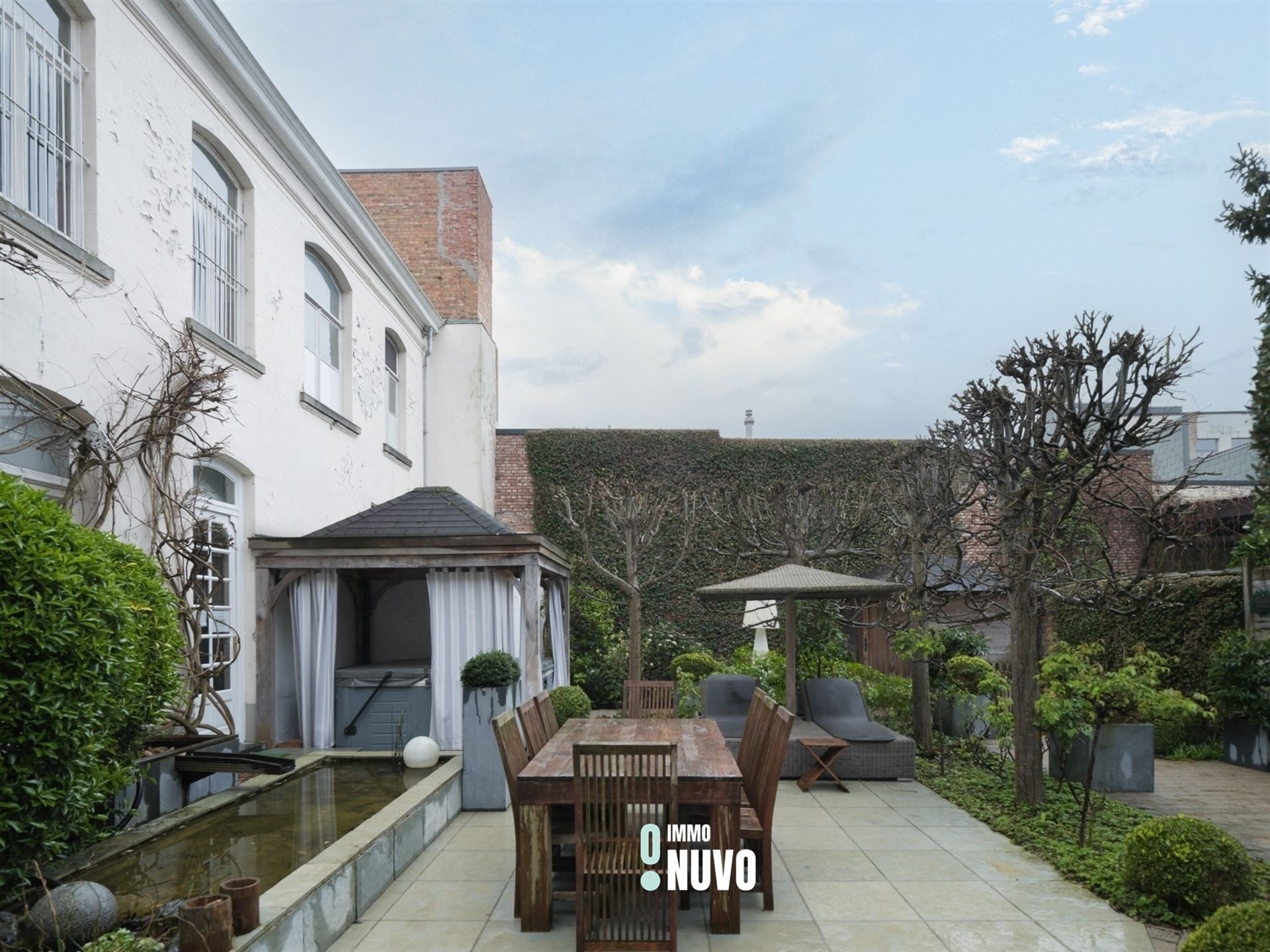 Exclusief herenhuis met handelspand op toplocatie te Aalst foto 22