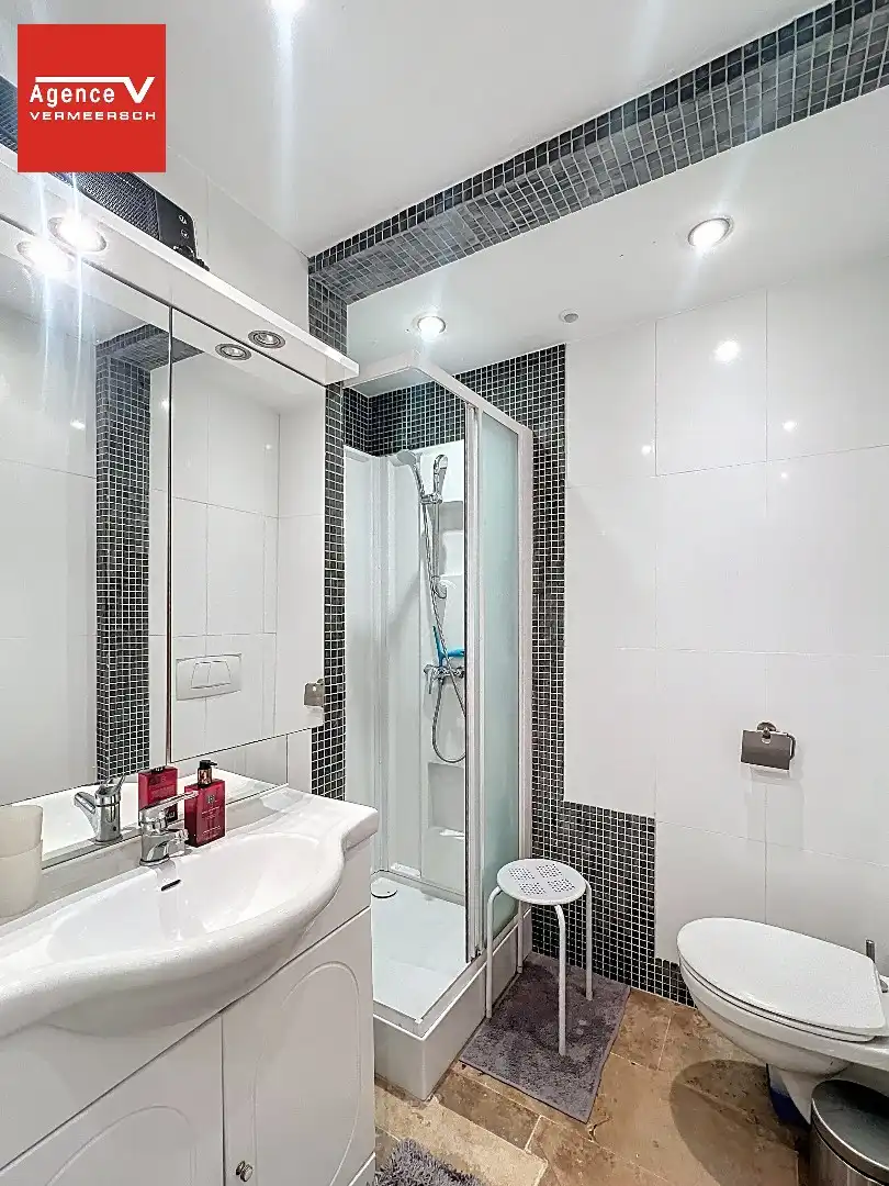  Aangenaam gemeubileerd 1-slkr appartement in burgerwoning. foto 3