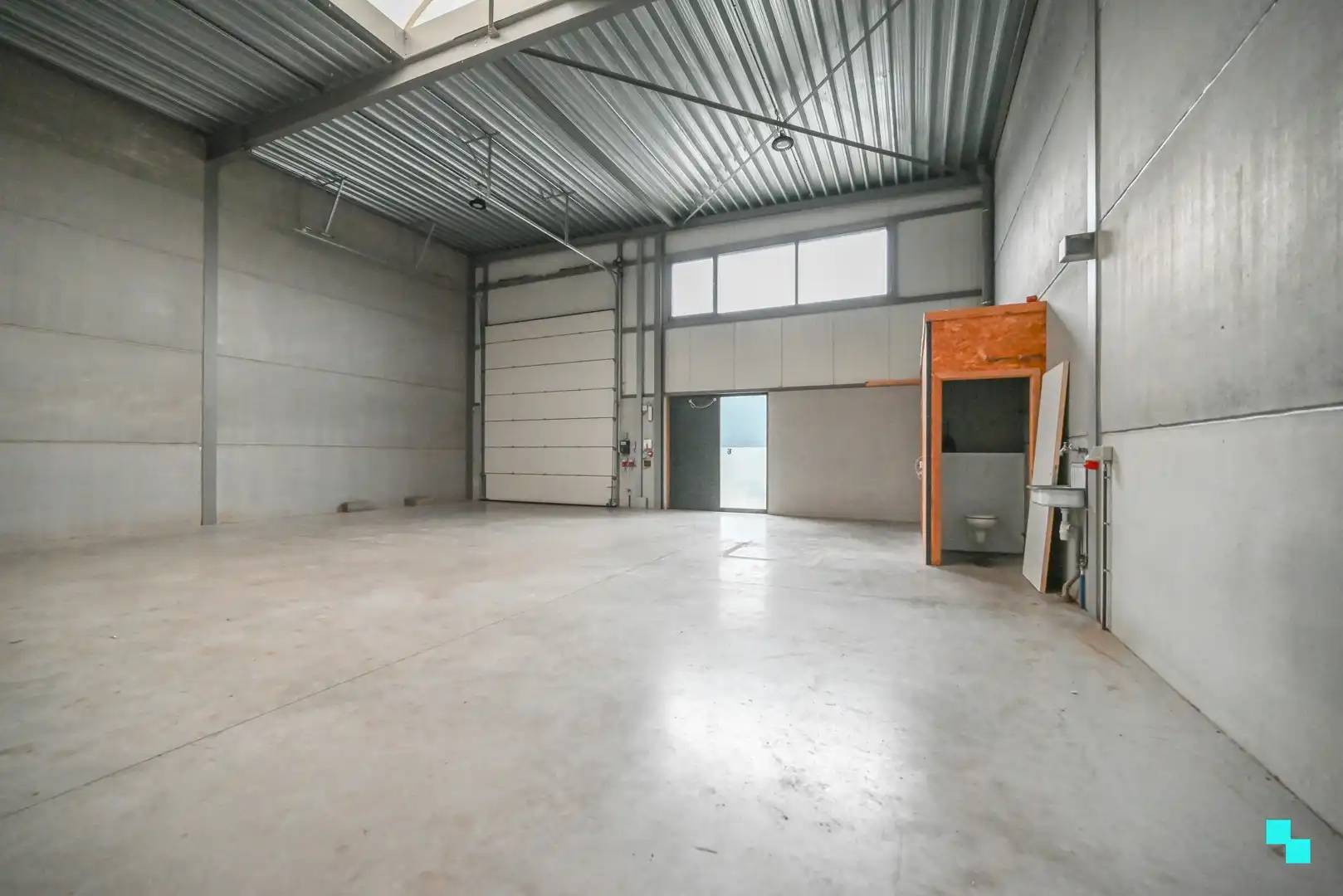 Loods met automatische sectionaalpoort in Wielsbeke foto 7