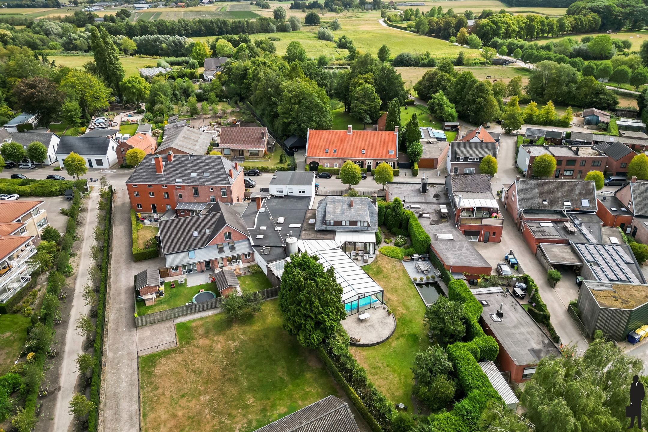 Villa met binnenzwembad, royale tuin en perfecte ligging foto 44
