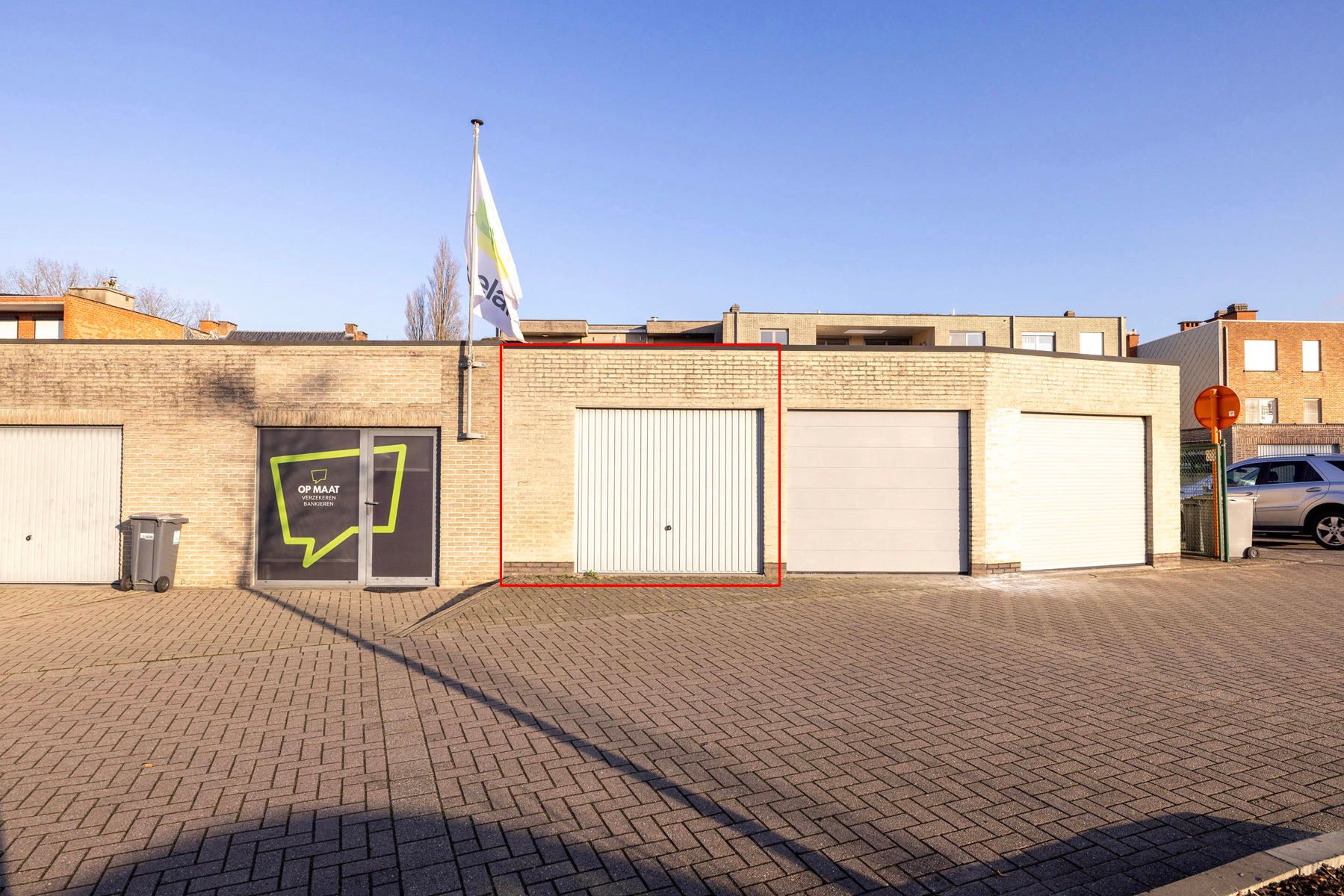 GLV app (132m²) met 2slpk, terras, garagebox en kelder foto 19