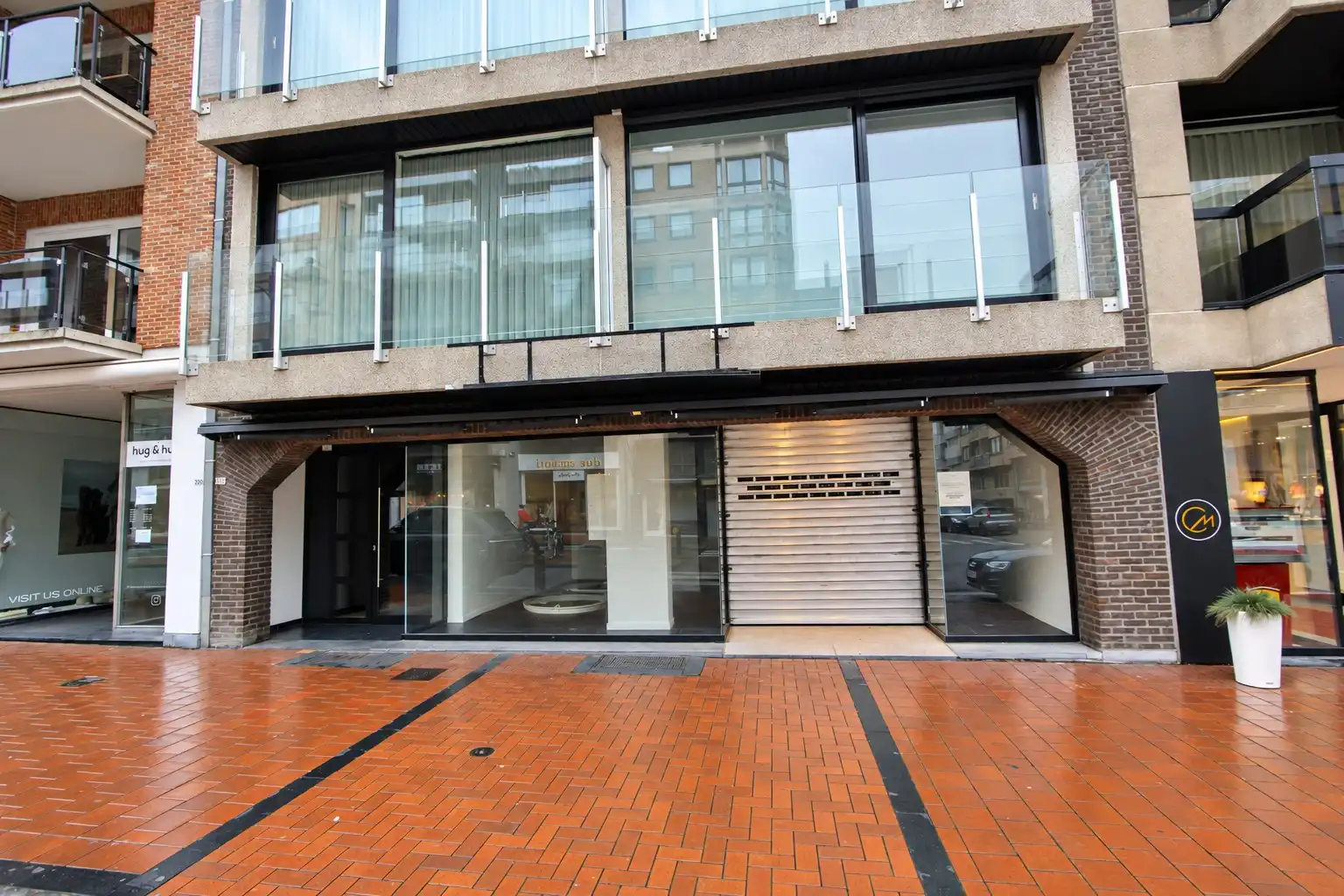 Breed instapklaar handelspand 320 te huur Knokke  foto 10