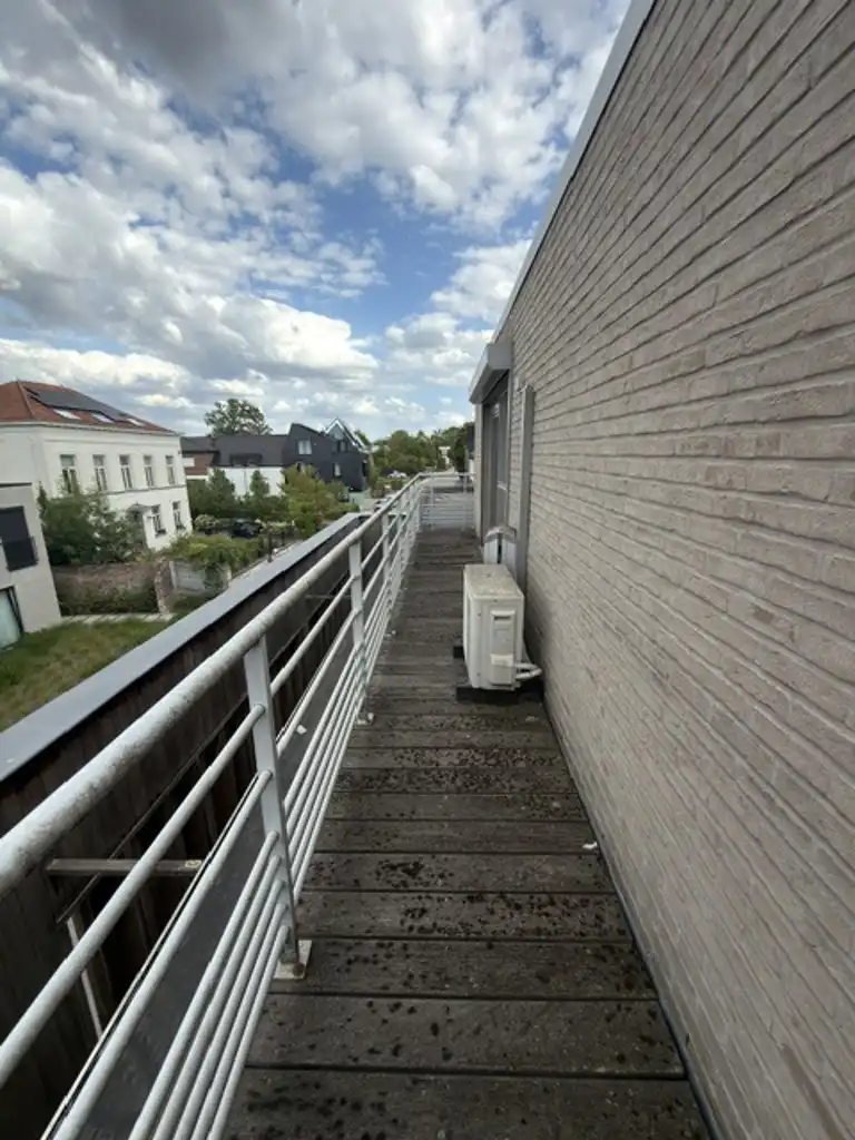Duplex appartement met kelder en overdekte autostaanplaats foto 16