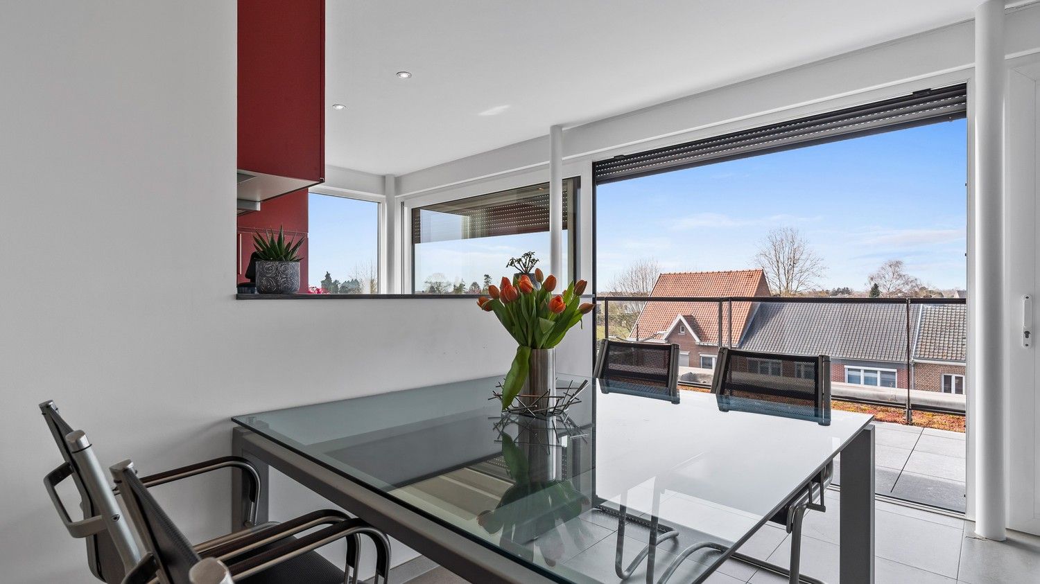 Modern penthouse met twee terrassen op toplocatie in Lanaken (Veldwezelt) foto 11