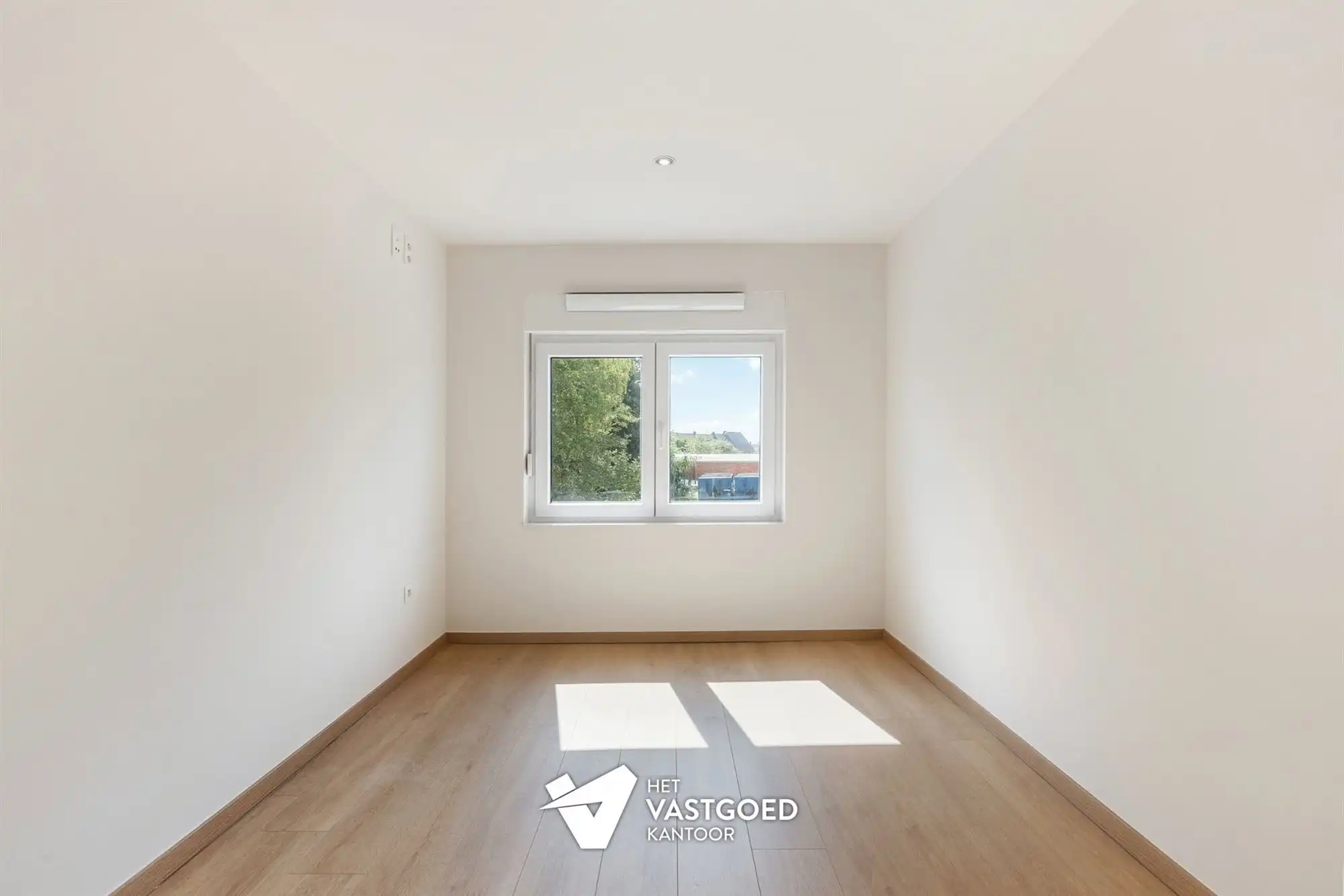 KWALITATIEF GERENOVEERDE WONING VLAKBIJ CENTRUM foto 11