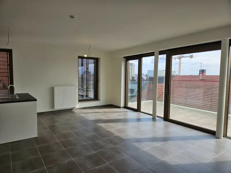 SERVICEFLAT MET GEZELLIG TERRAS foto 2