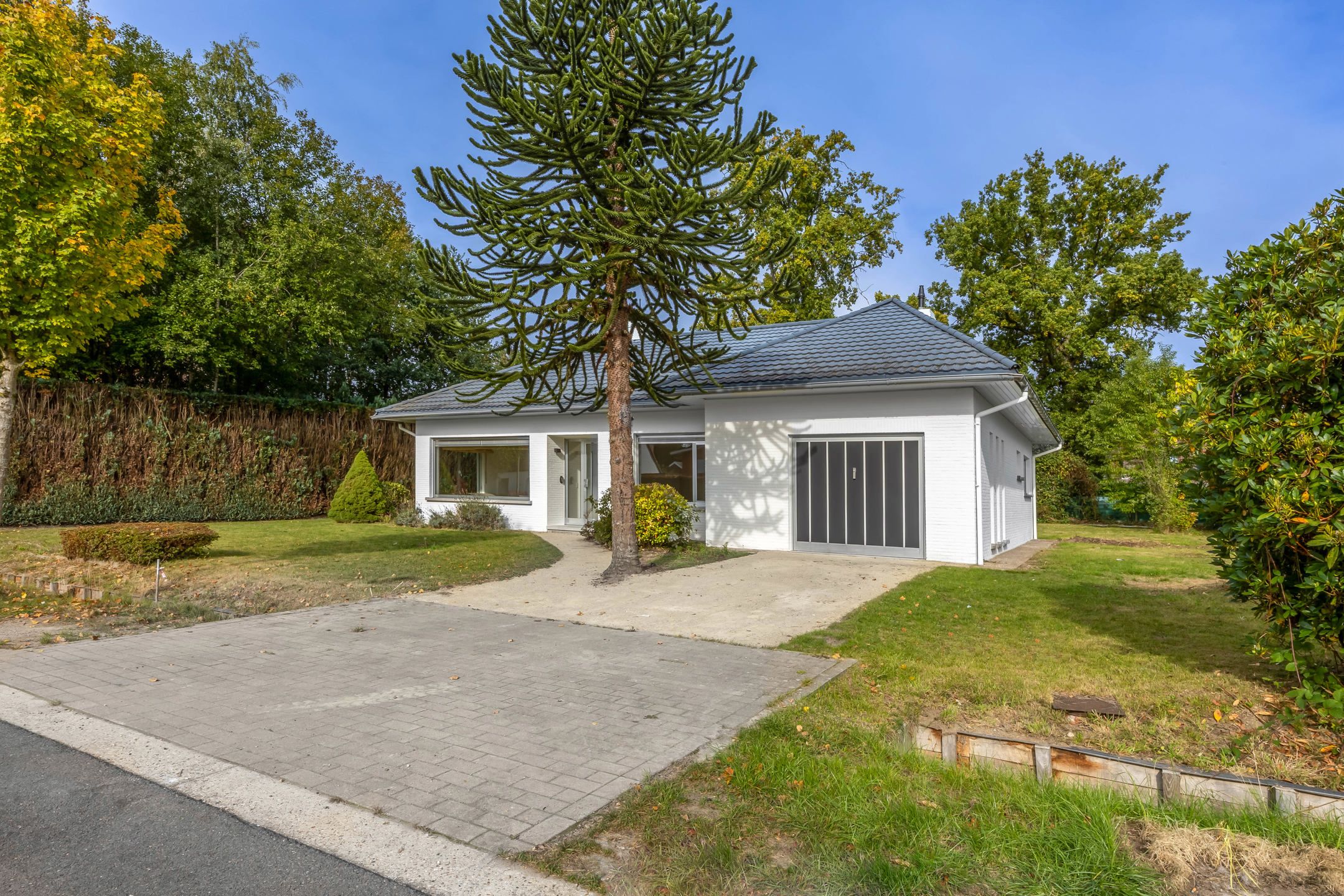 Stijlvol gerenoveerde woning in charmante Bloemenwijk foto 28