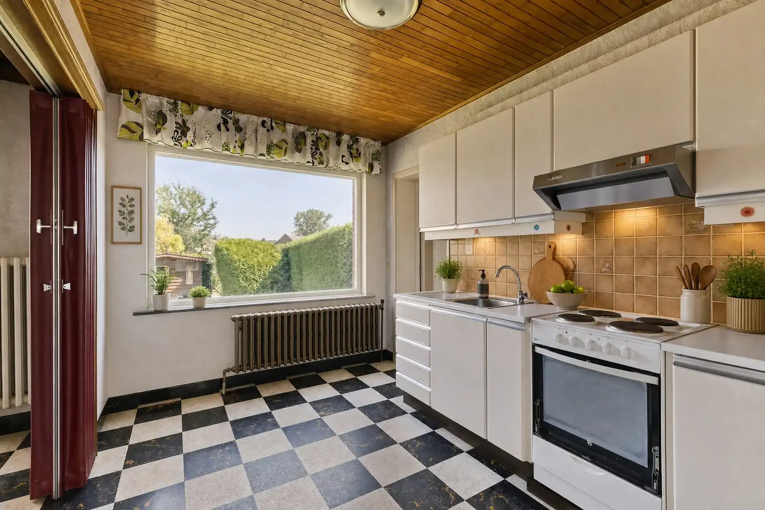 WONING MET TUIN IN DOODLOPENDE STRAAT foto 10