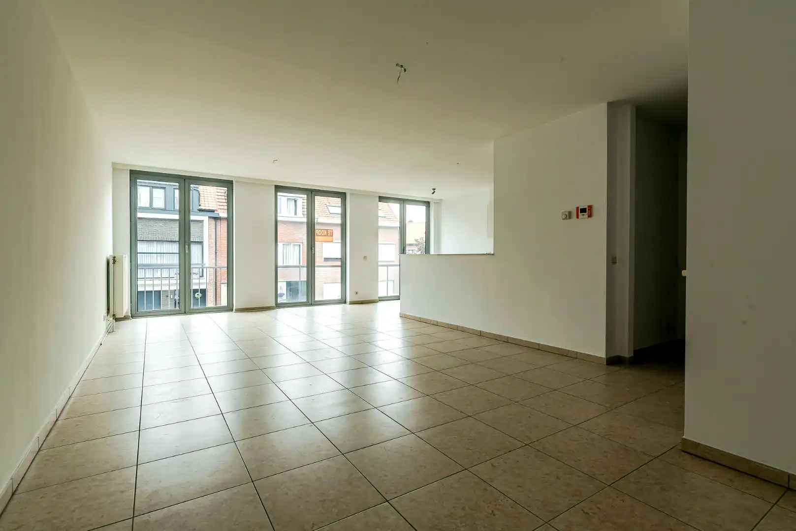 Licht appartement met ruim terras nabij Portugezenhof foto 3