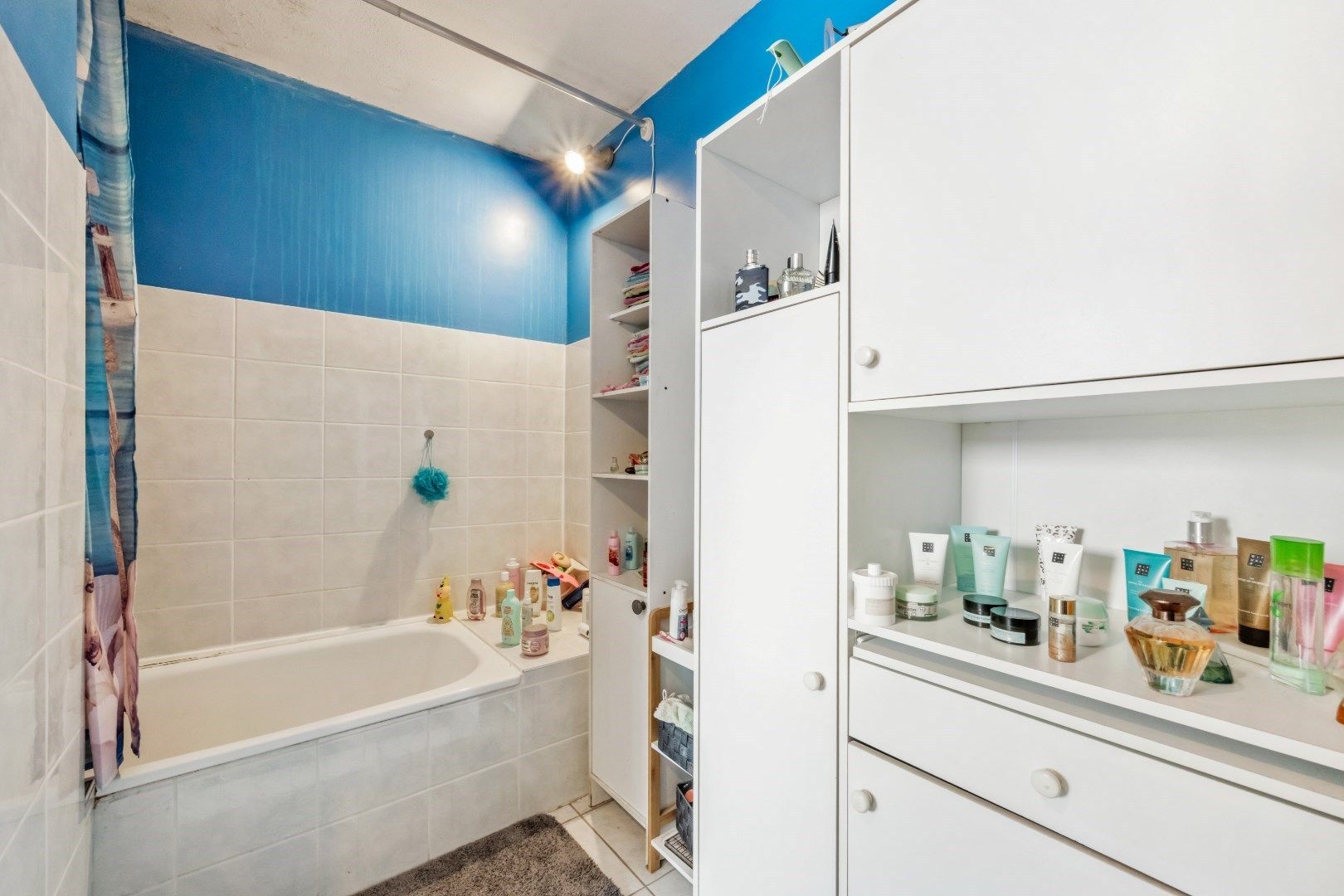 Centraal gelegen appartement met een bewoonbare oppervlakte van 146m²! foto 11