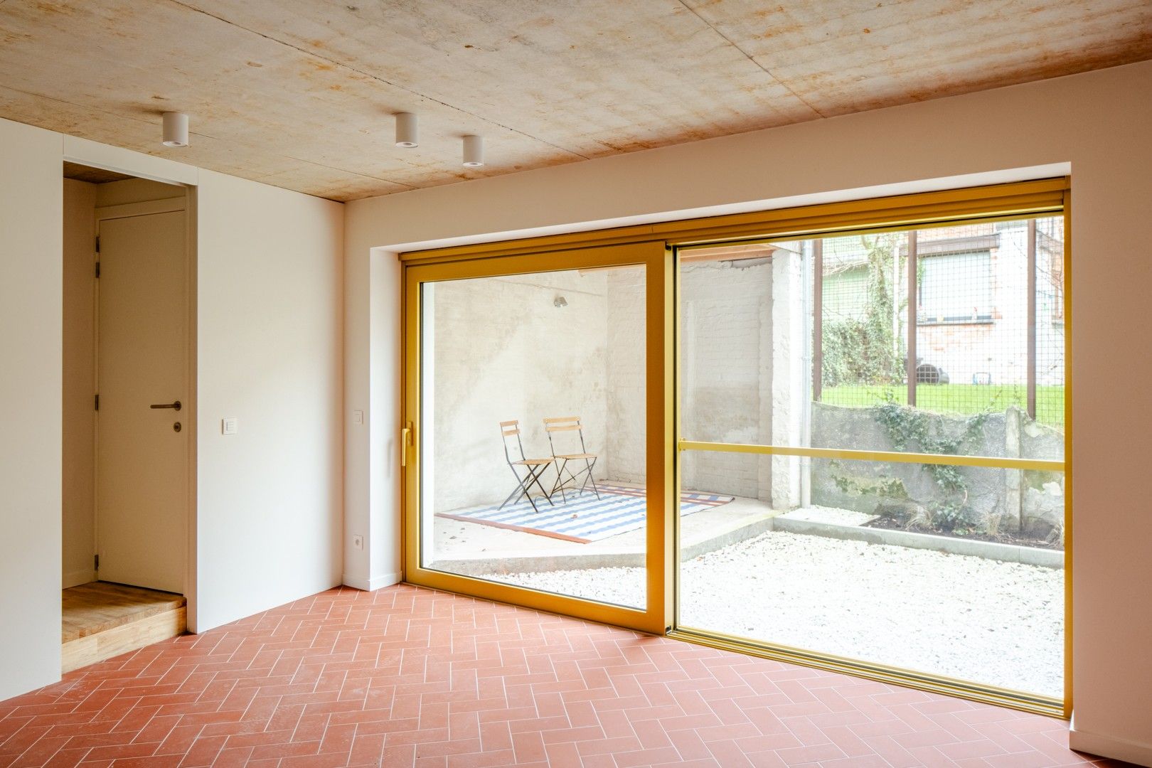 Exclusieve nieuwbouw woning verscholen in de stad foto 2