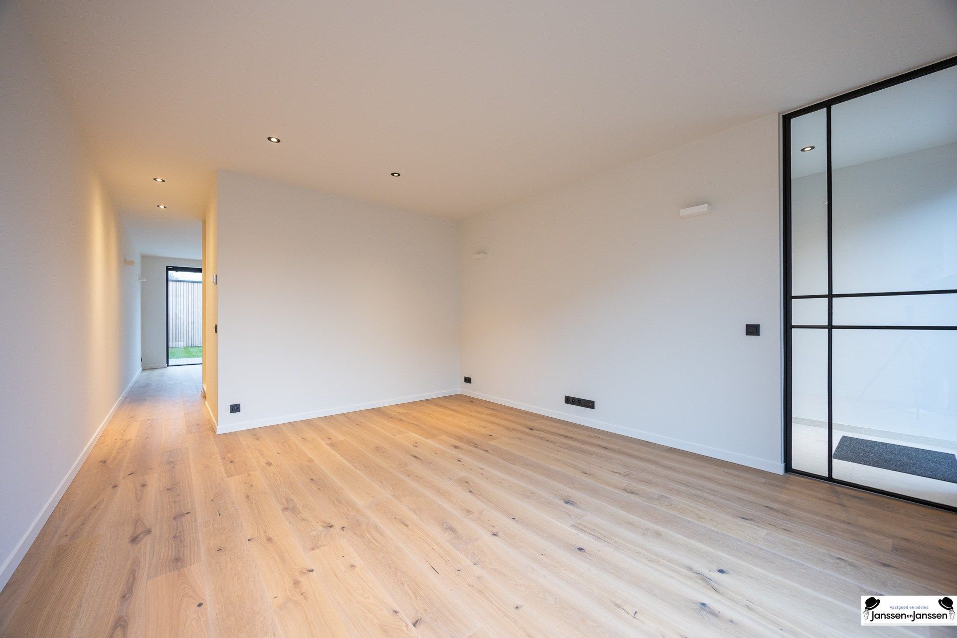 Wonen in een groene omgeving op een centrale locatie in Gooreind! foto 5