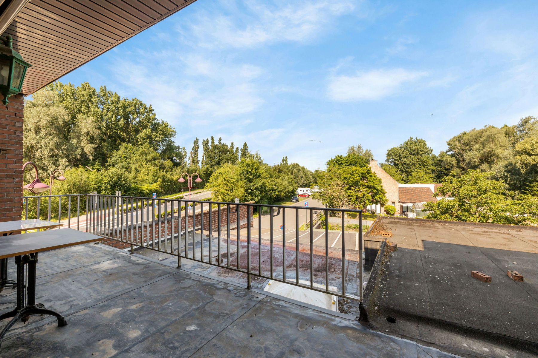 Zeer ruim appartement met 4 kamers foto 7