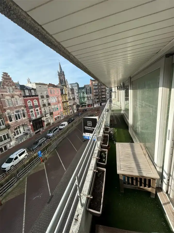 Goed gelegen 2-slaapkamerappartement met zonnig terras in Blankenberge foto 7
