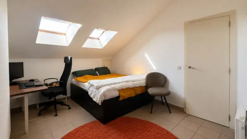 Ruim duplexappartement met 2 slaapkamers op toplocatie aan Sint-Jacobs foto 10