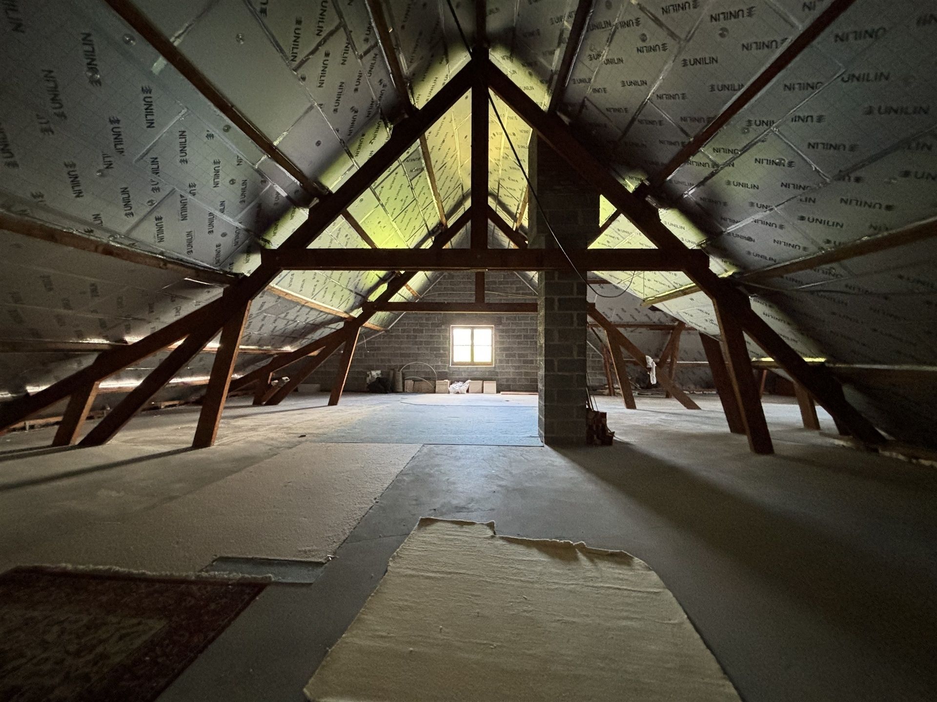 Ruime woning met grote tuin in een rustige straat foto 31