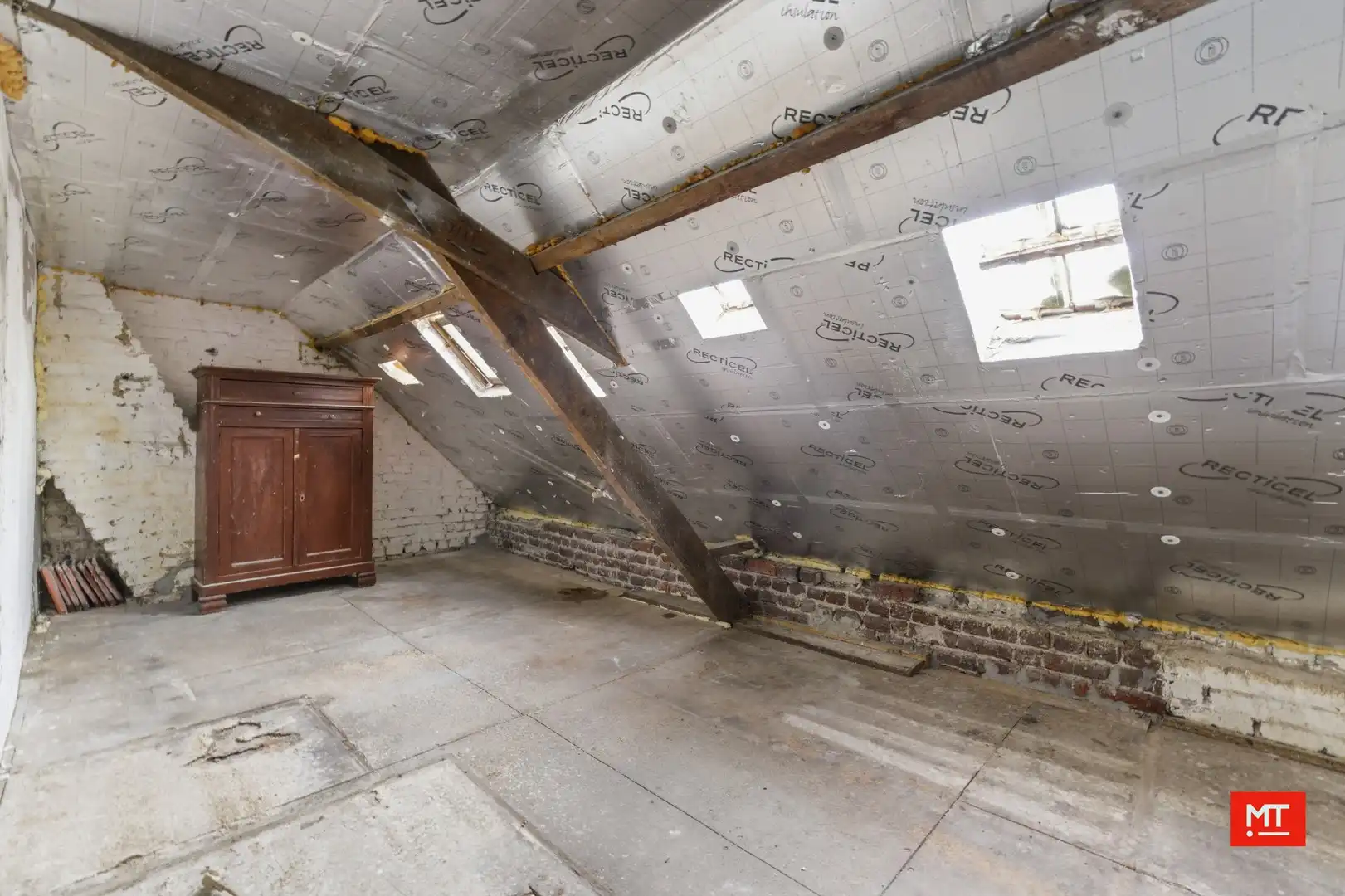 Te renoveren woning met 3 slaapkamers (5 mogelijk) en stadstuin in Bikschote foto 15