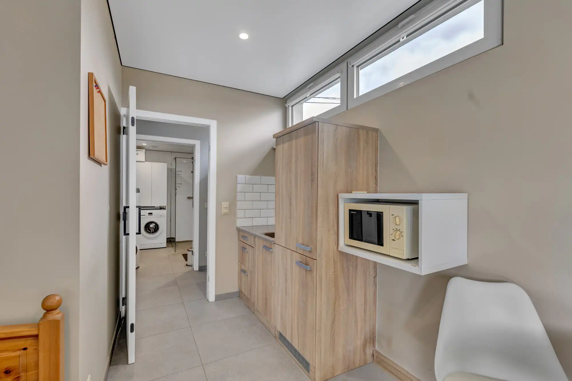 Ruime en volledig gerenoveerde veelzijdige woning op 19a68ca foto 13