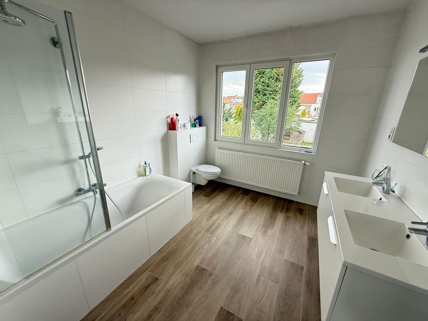 INSTAPKLARE WONING MET TUIN foto 8