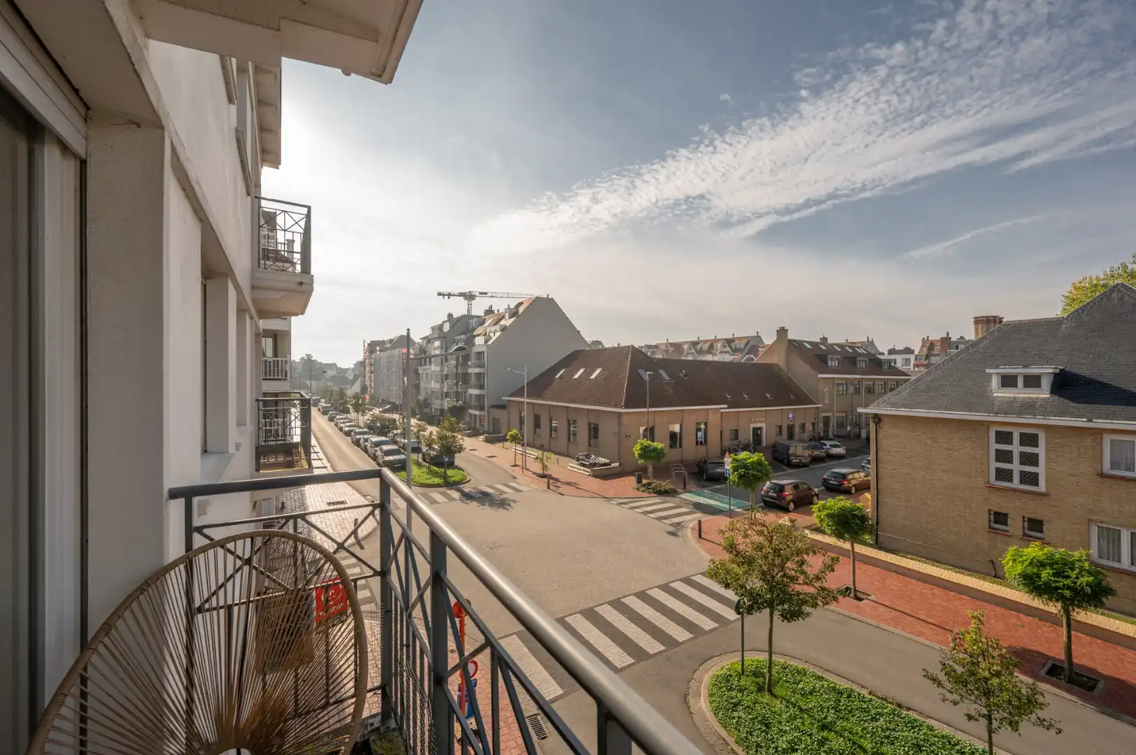 Lichtrijk appartement met zonnig terras en open zicht foto {{pictureIndex}}