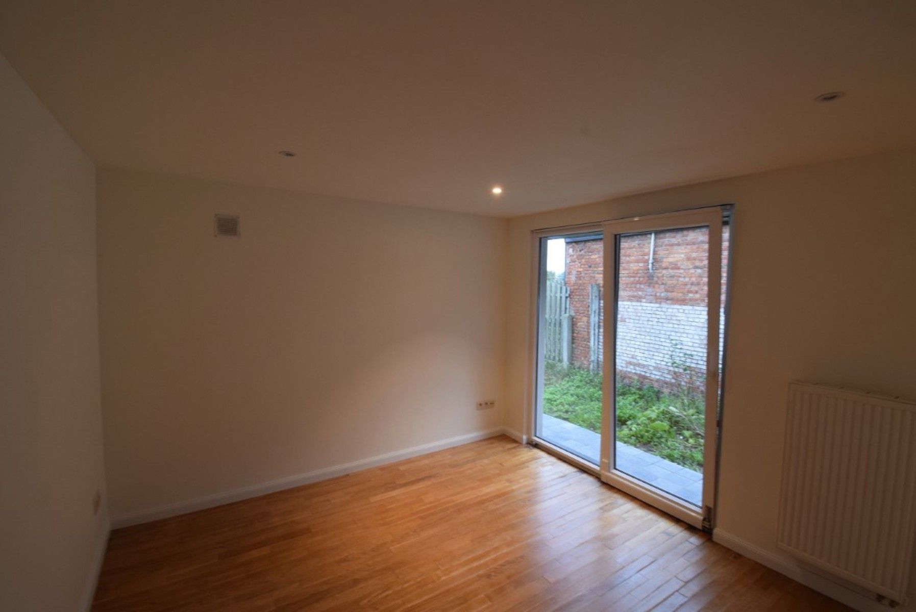 Gelijkvloers appartement mét tuin foto 14