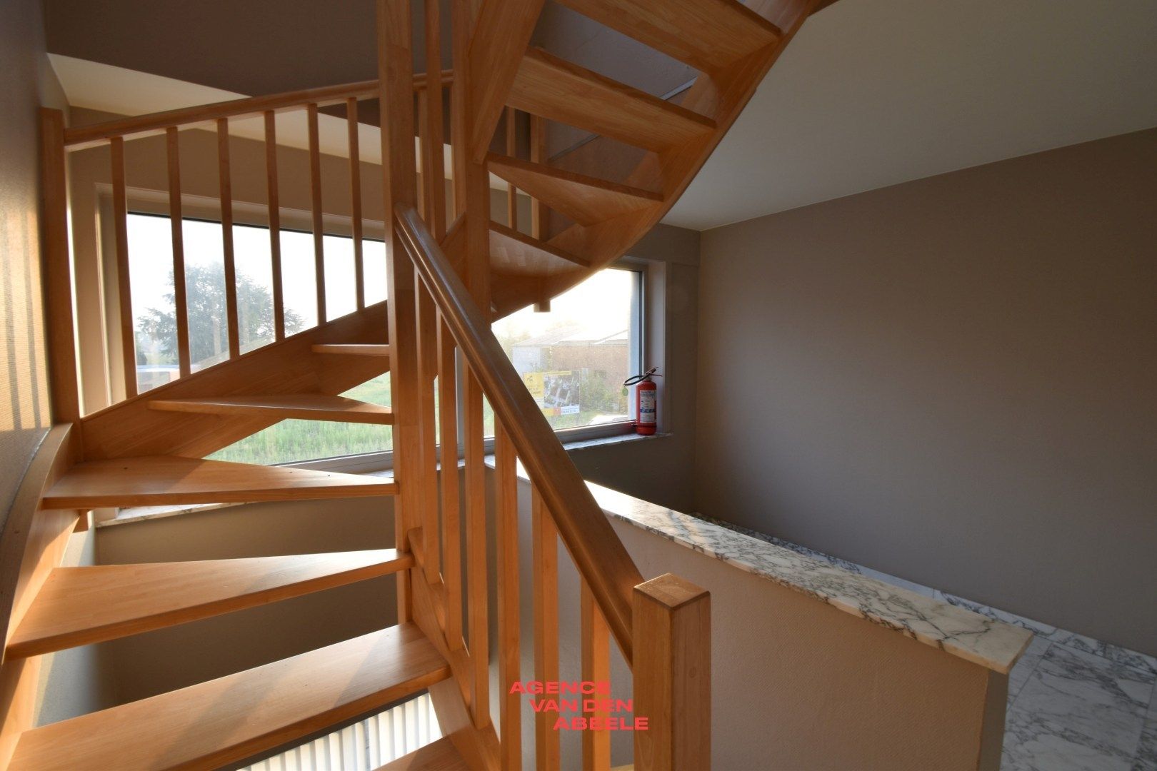 Opbrengsteigendom met 6 appartementen en 7 garages  foto 23